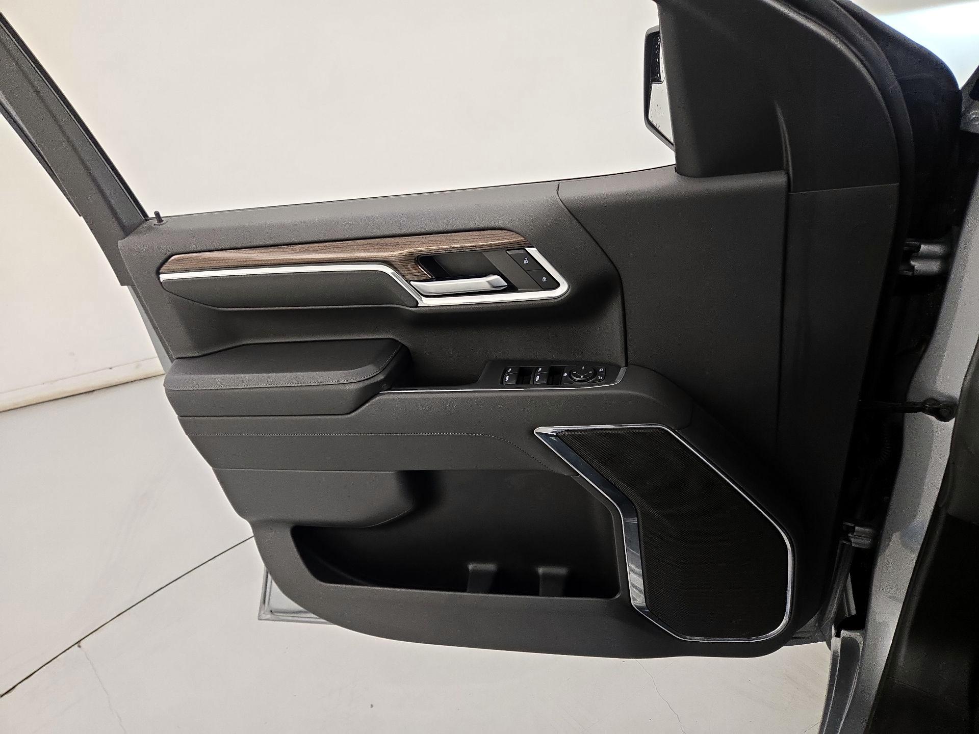 Thumbnail: 2024 Chevrolet Silverado 1500 - 12
