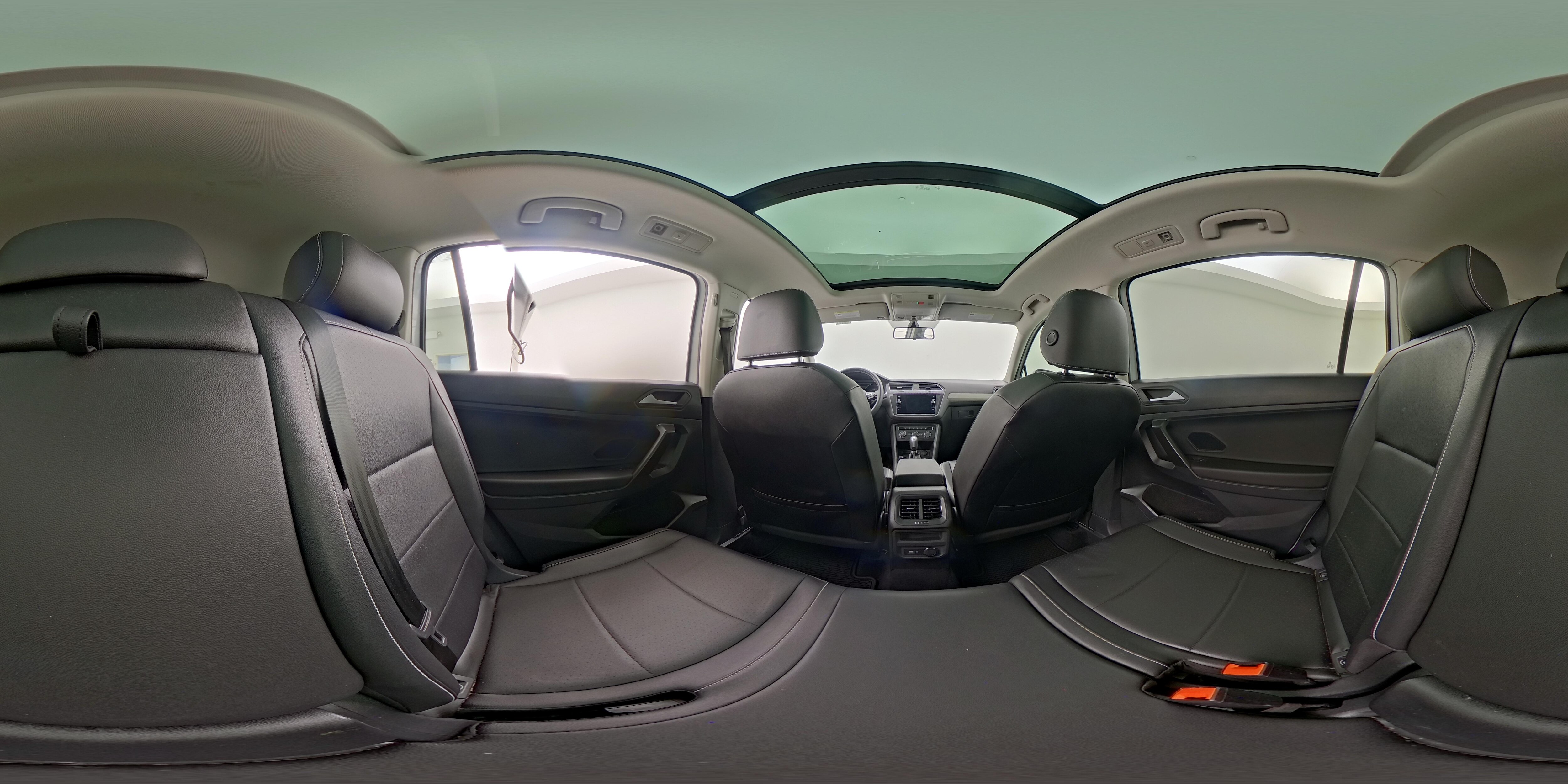 2021 Volkswagen Tiguan SE - Photo 28