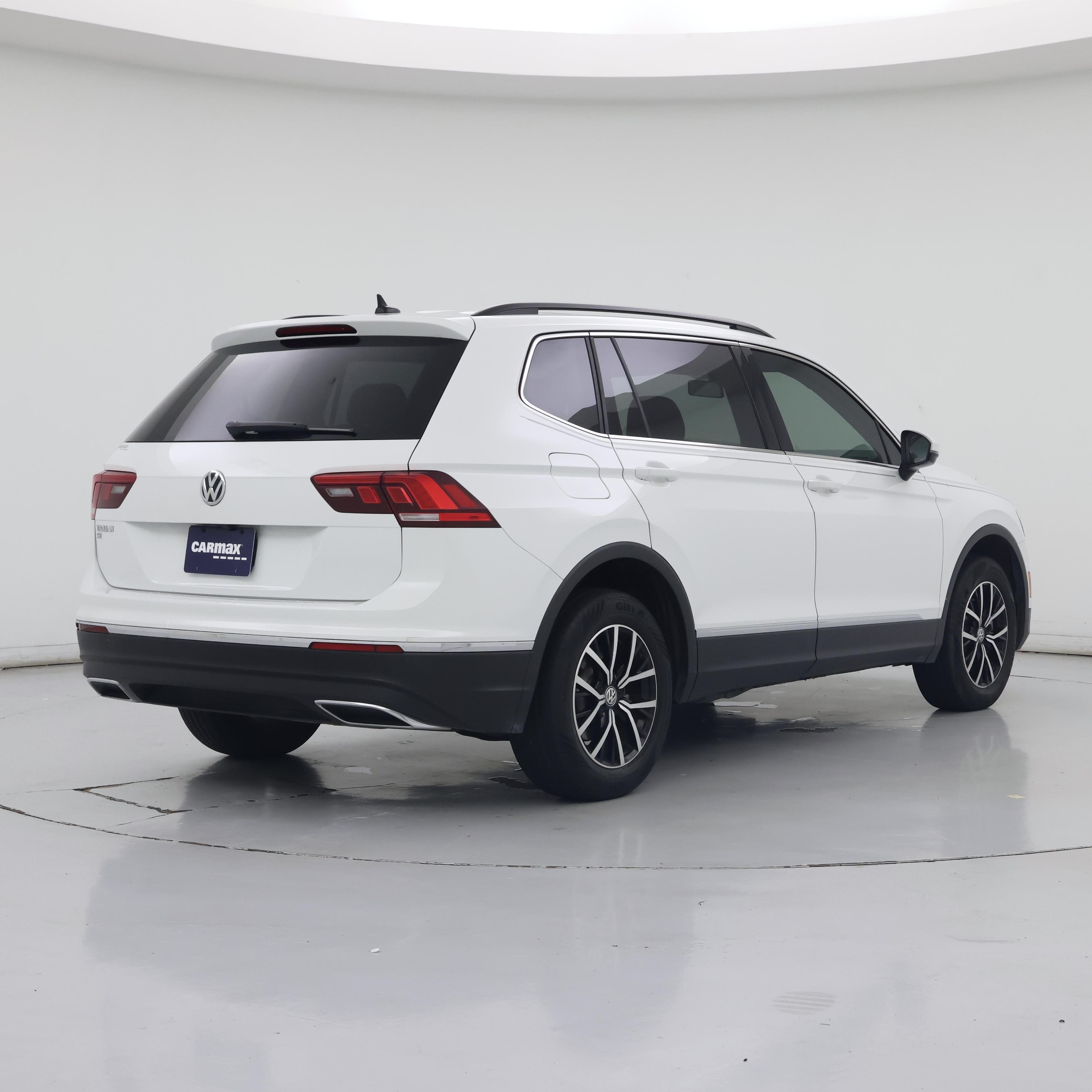 Thumbnail: 2021 Volkswagen Tiguan - 8