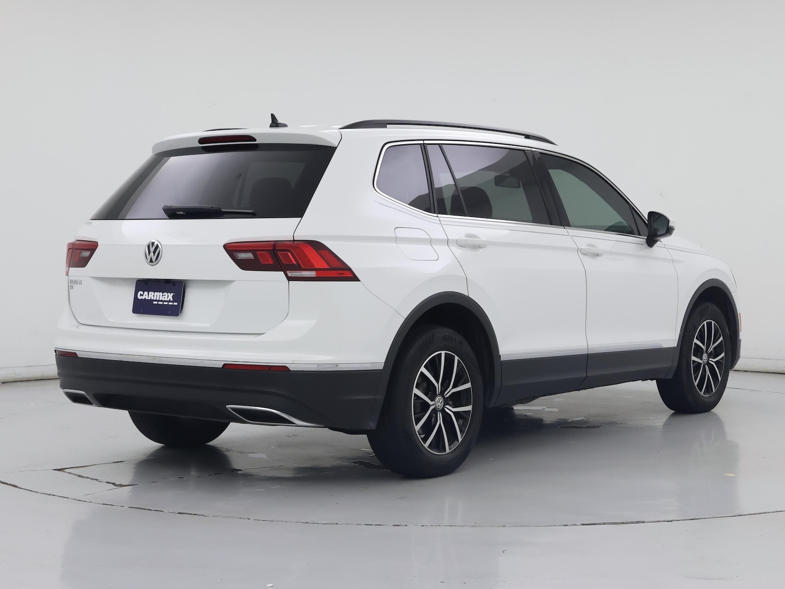 2021 Volkswagen Tiguan SE - Photo 9