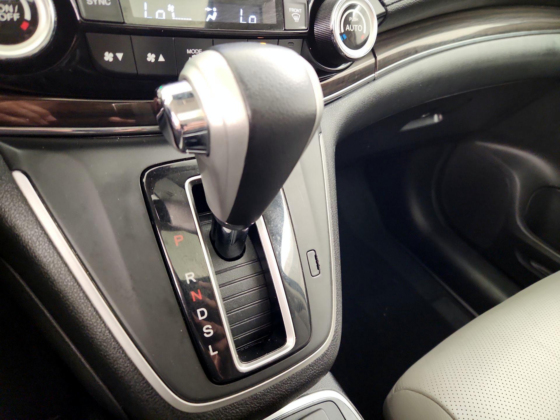 Thumbnail: 2016 Honda CR-V - 17