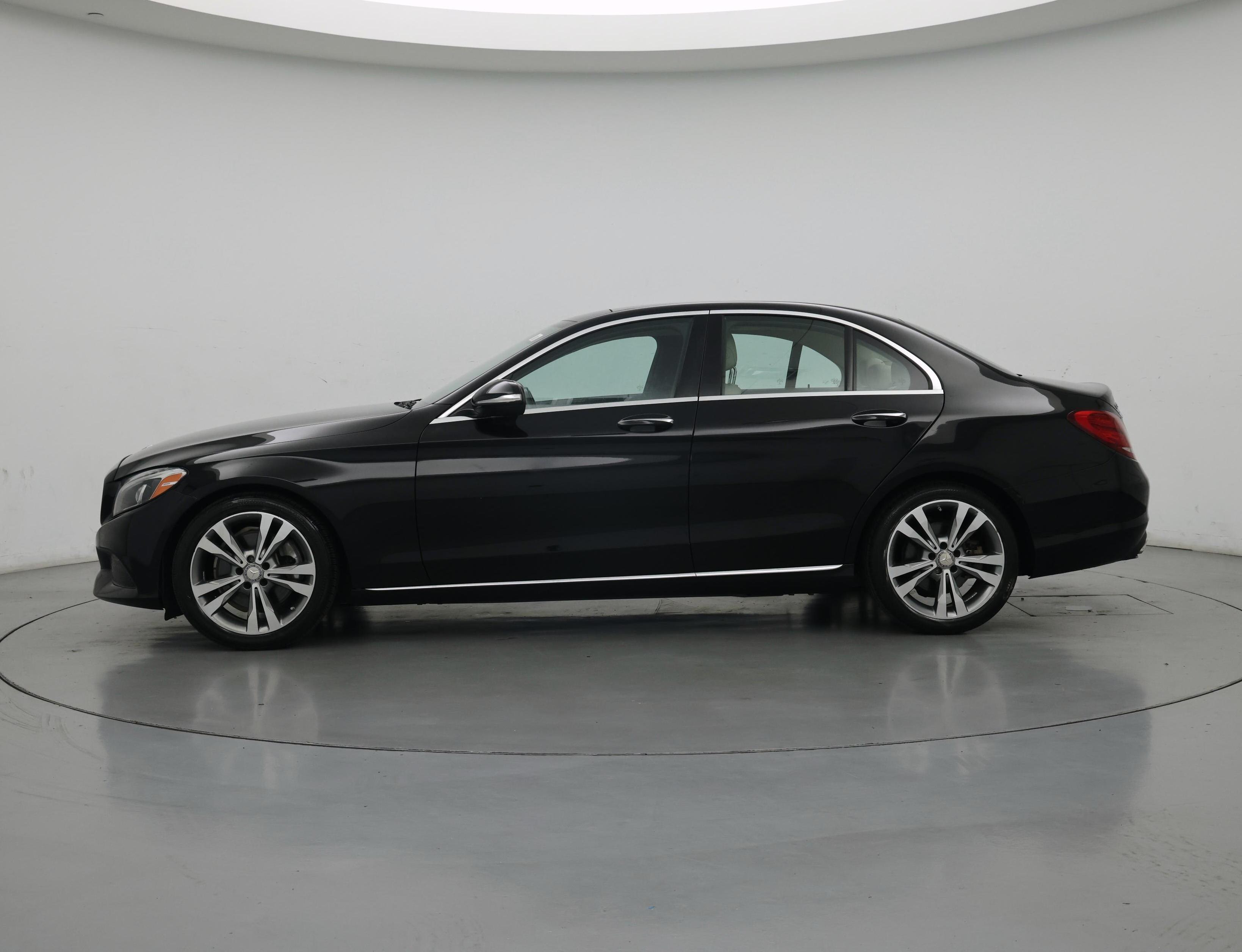Thumbnail: 2015 Mercedes-Benz C-Class - 3
