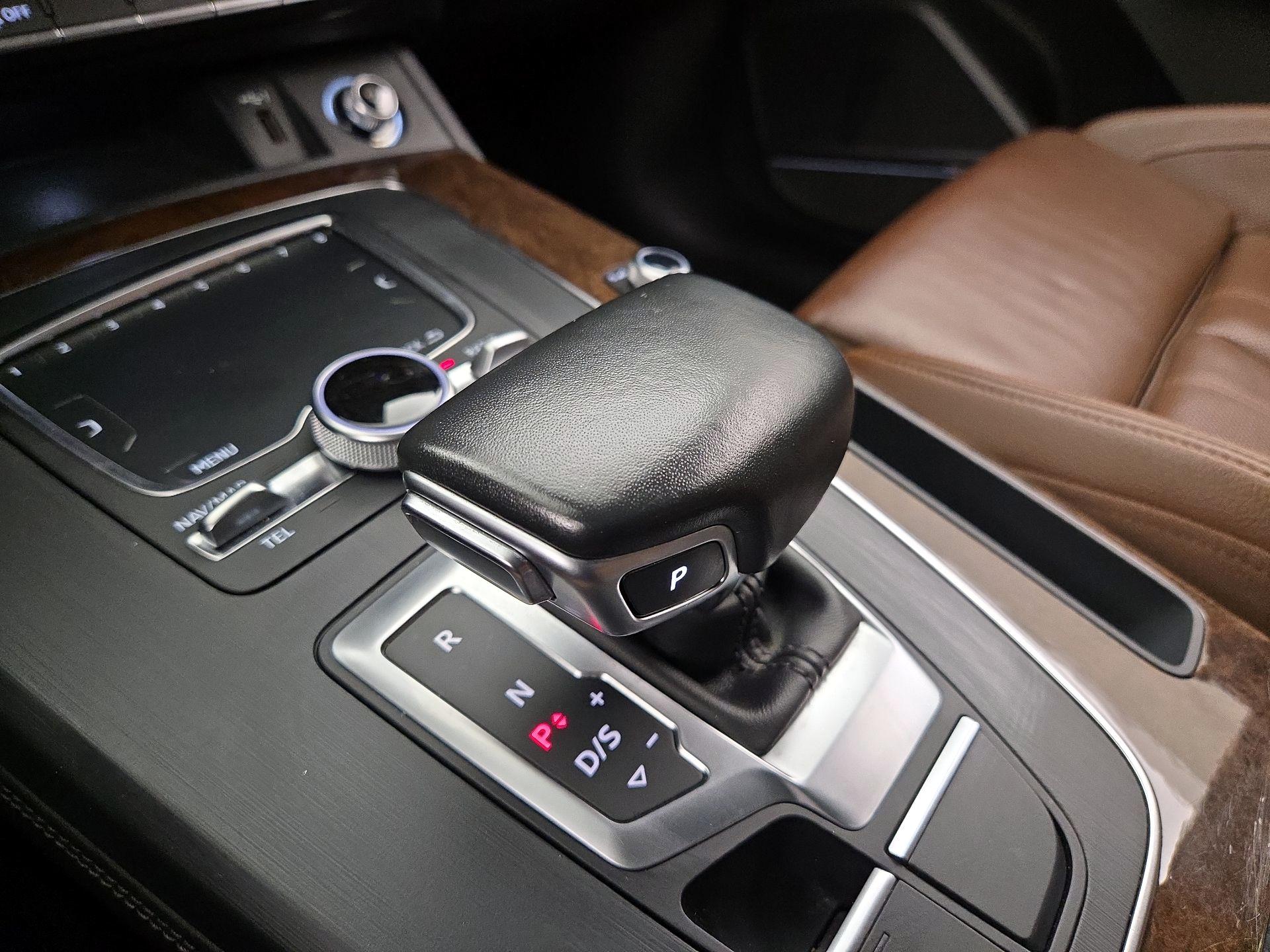 Thumbnail: 2019 Audi Q5 - 18