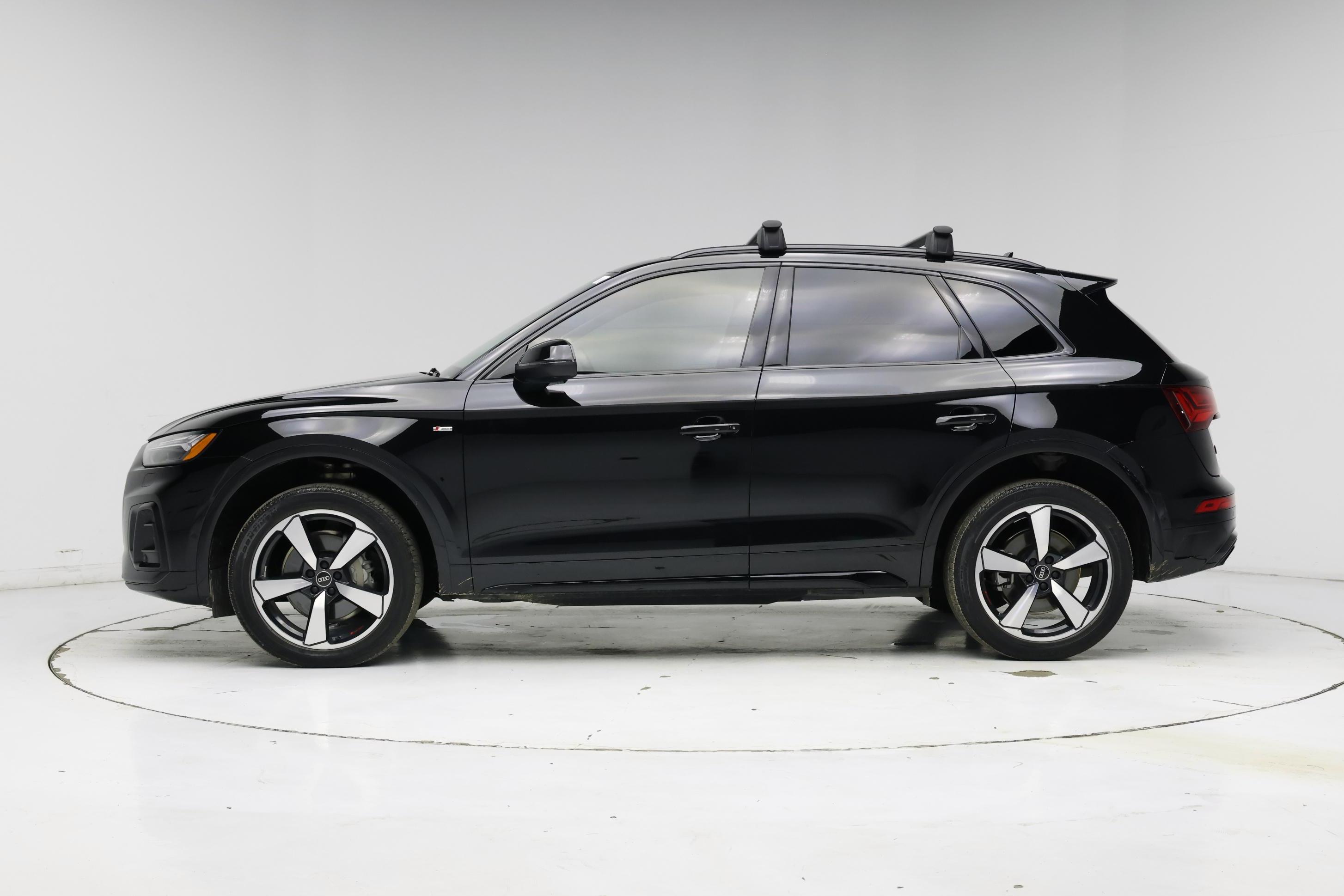 Thumbnail: 2023 Audi Q5 - 3