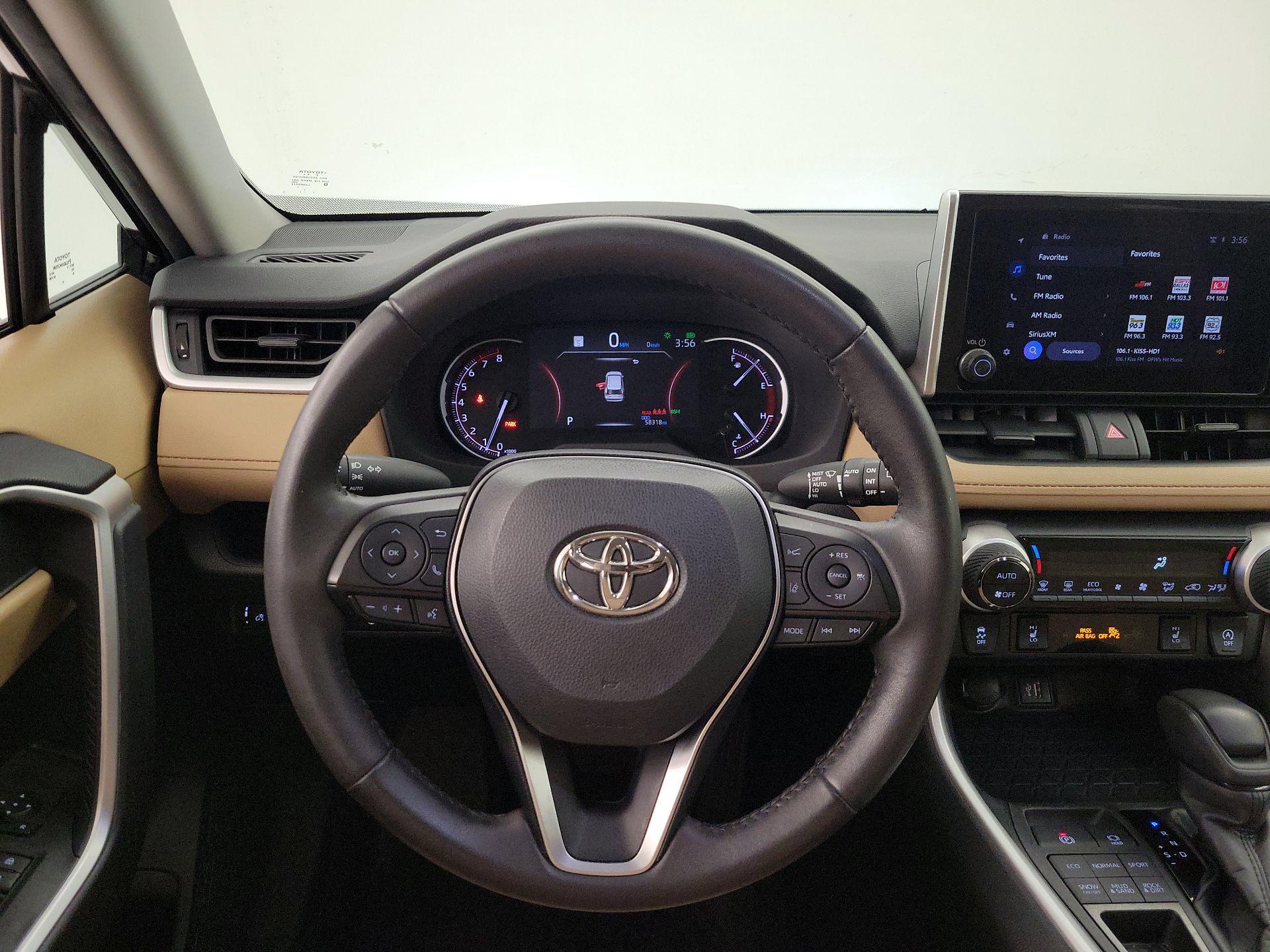 Thumbnail: 2024 Toyota RAV4 - 10