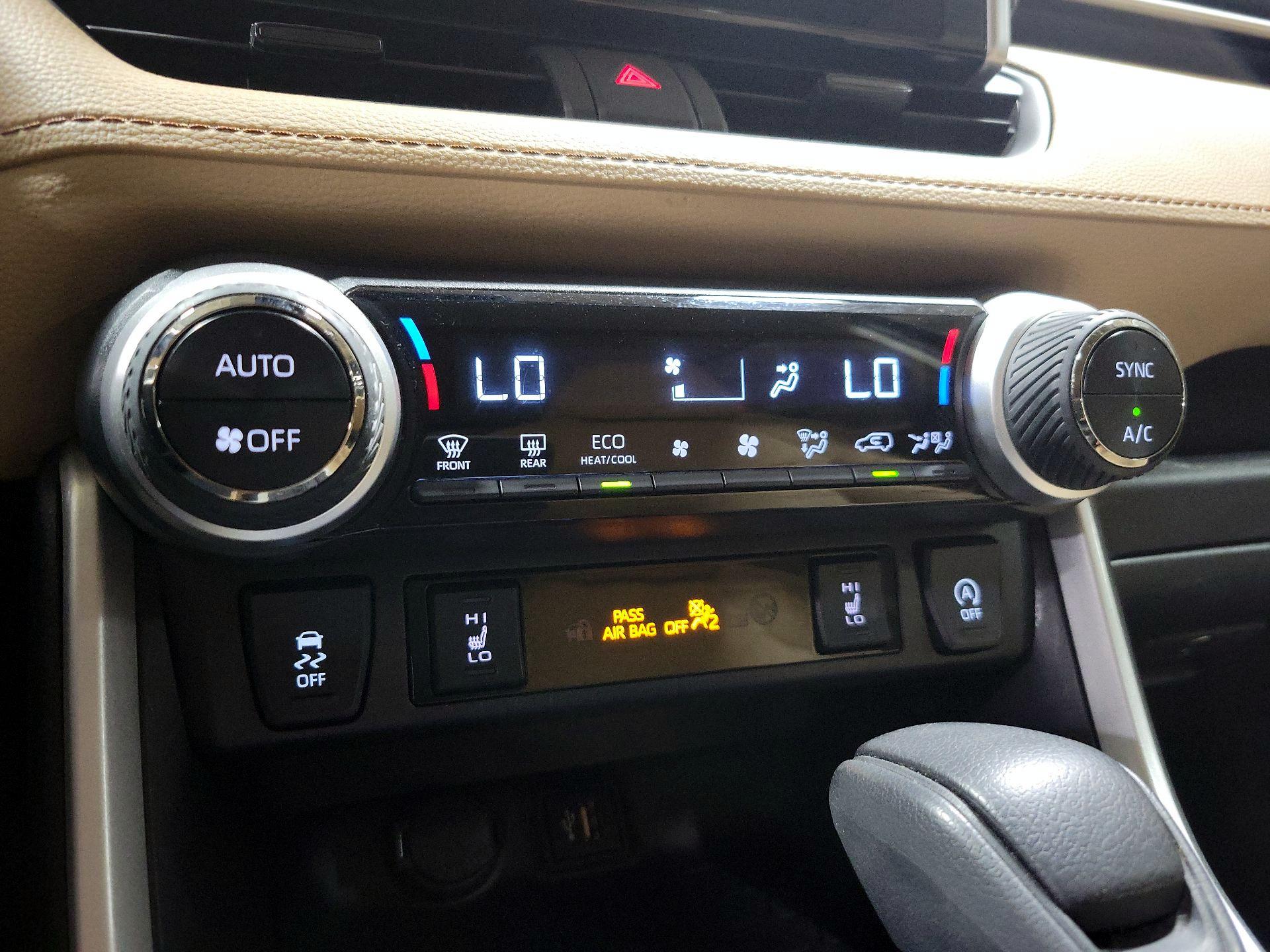 Thumbnail: 2024 Toyota RAV4 - 16