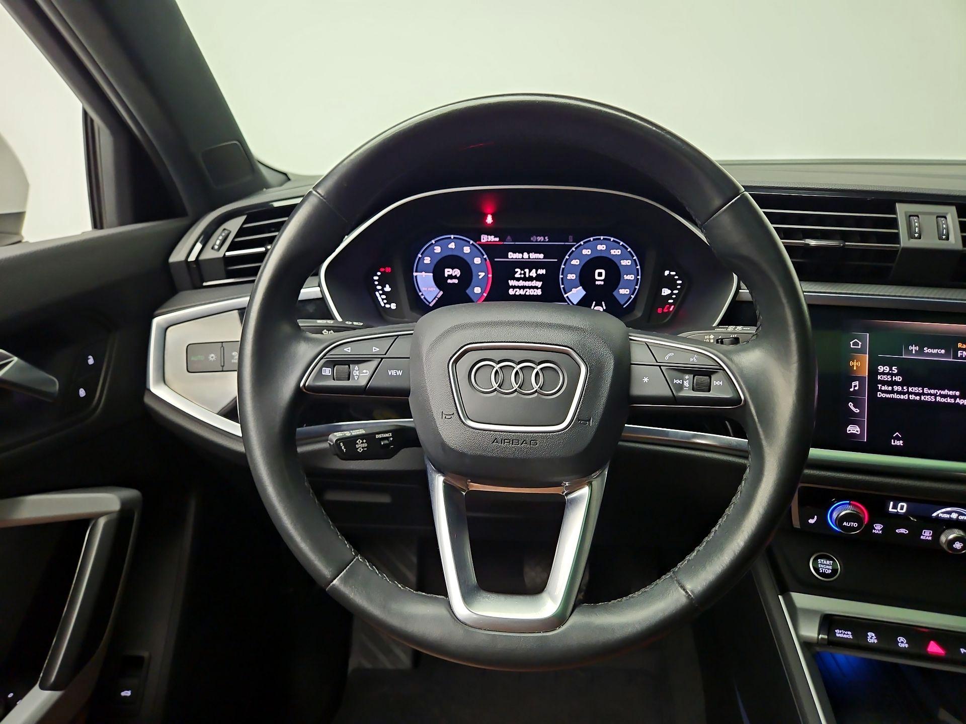 Thumbnail: 2021 Audi Q3 - 10