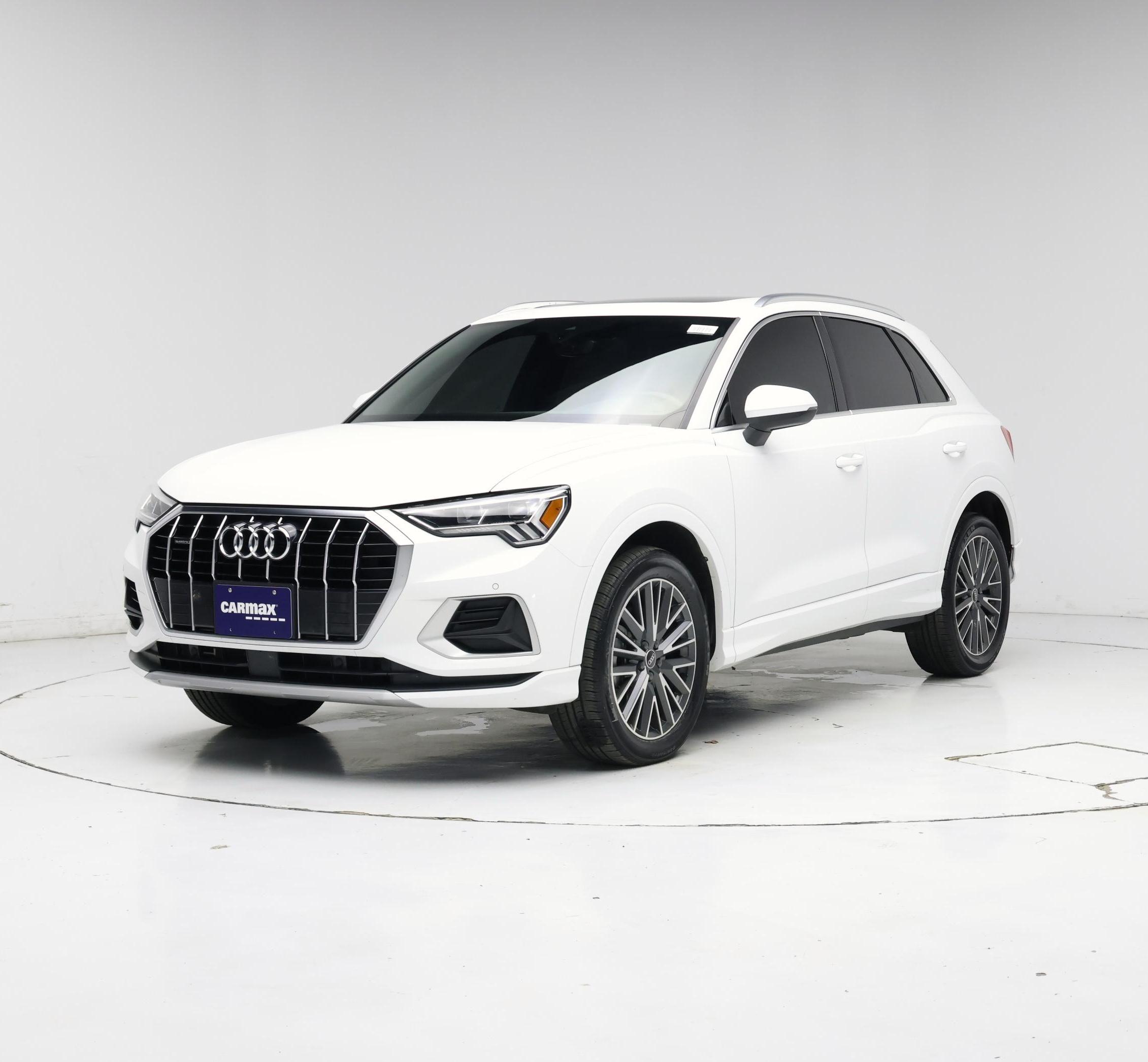 Thumbnail: 2021 Audi Q3 - 4
