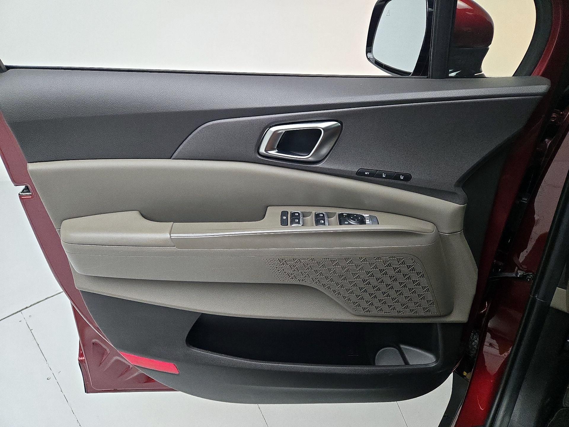 Thumbnail: 2026 Kia Carnival - 12