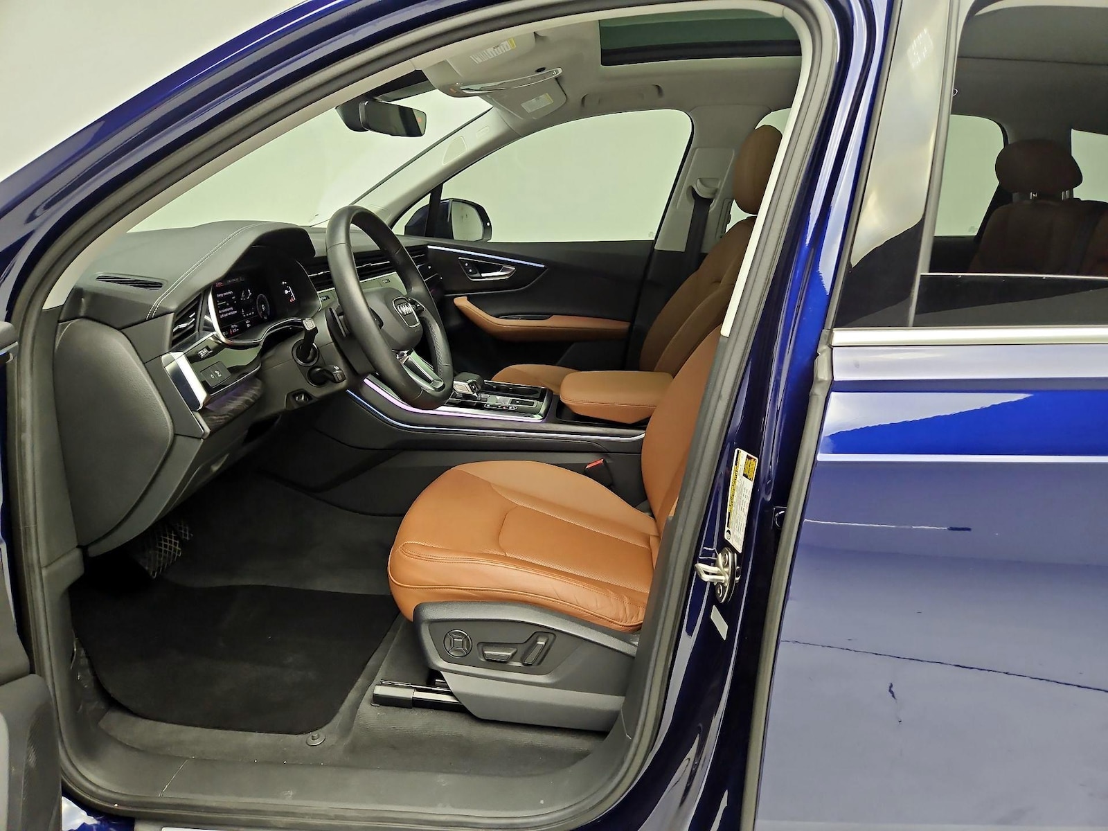 2023 Audi Q7 Premium Plus - Photo 12
