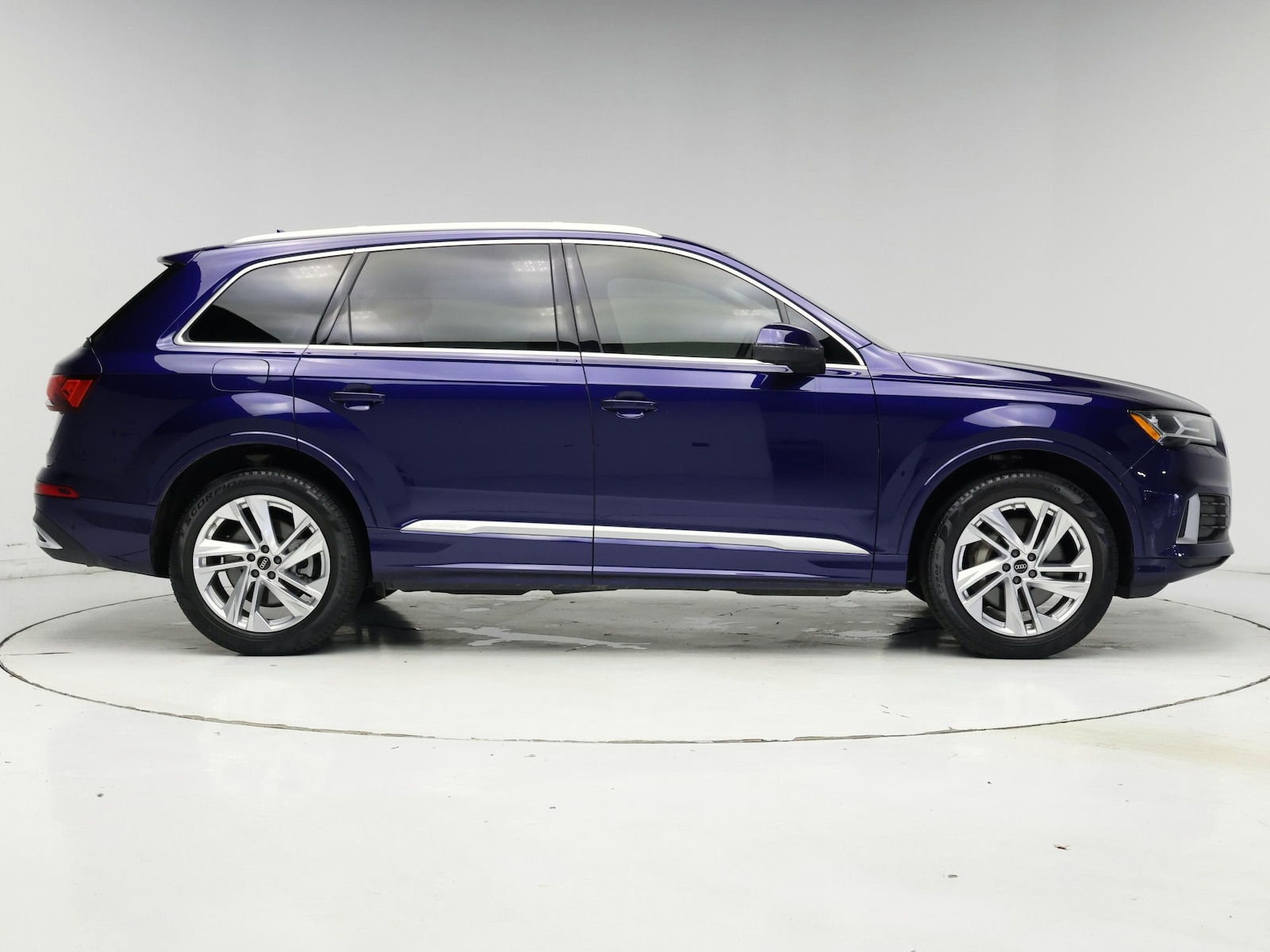 2023 Audi Q7 Premium Plus - Photo 8