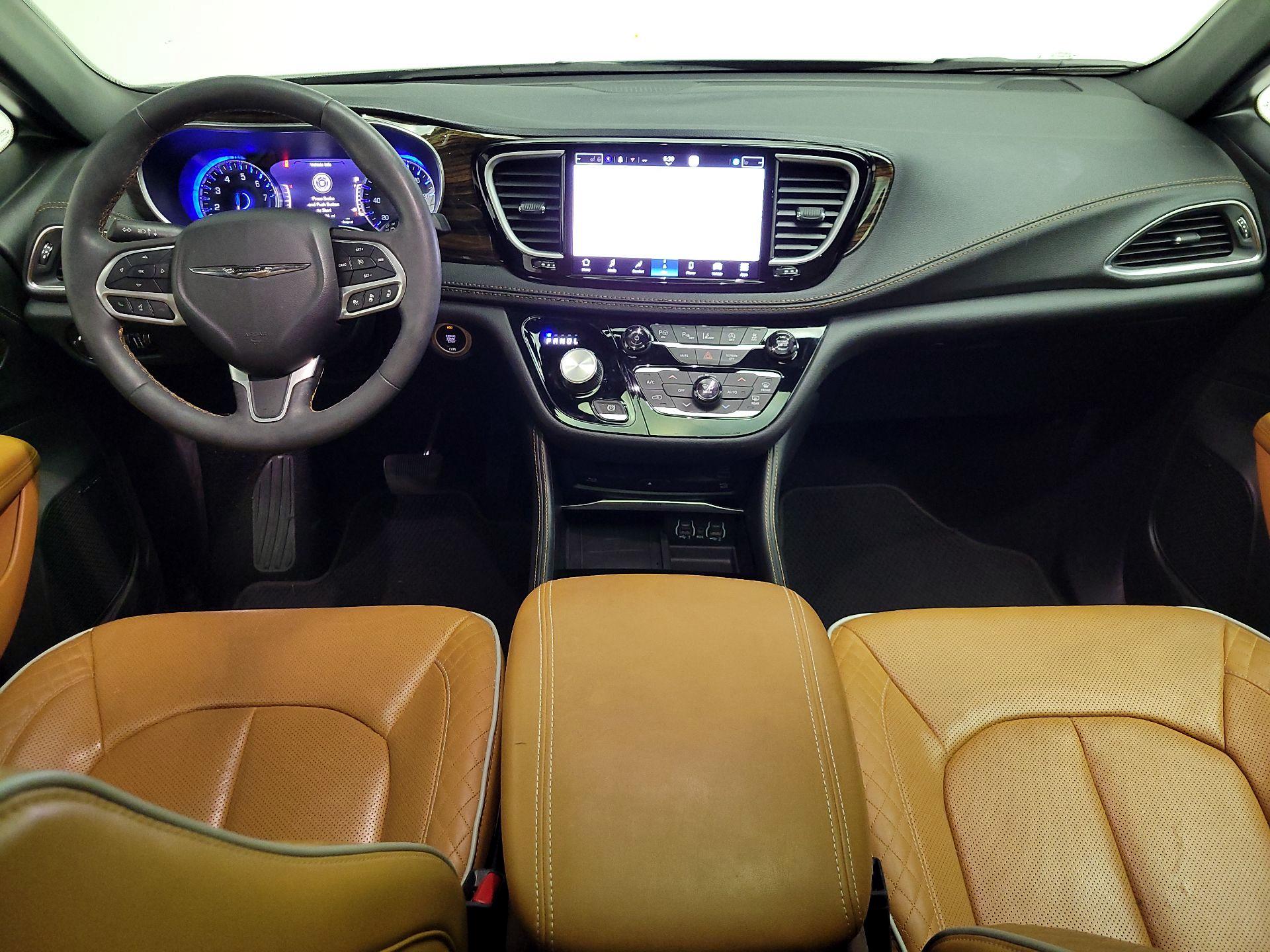 Thumbnail: 2023 Chrysler Pacifica - 9