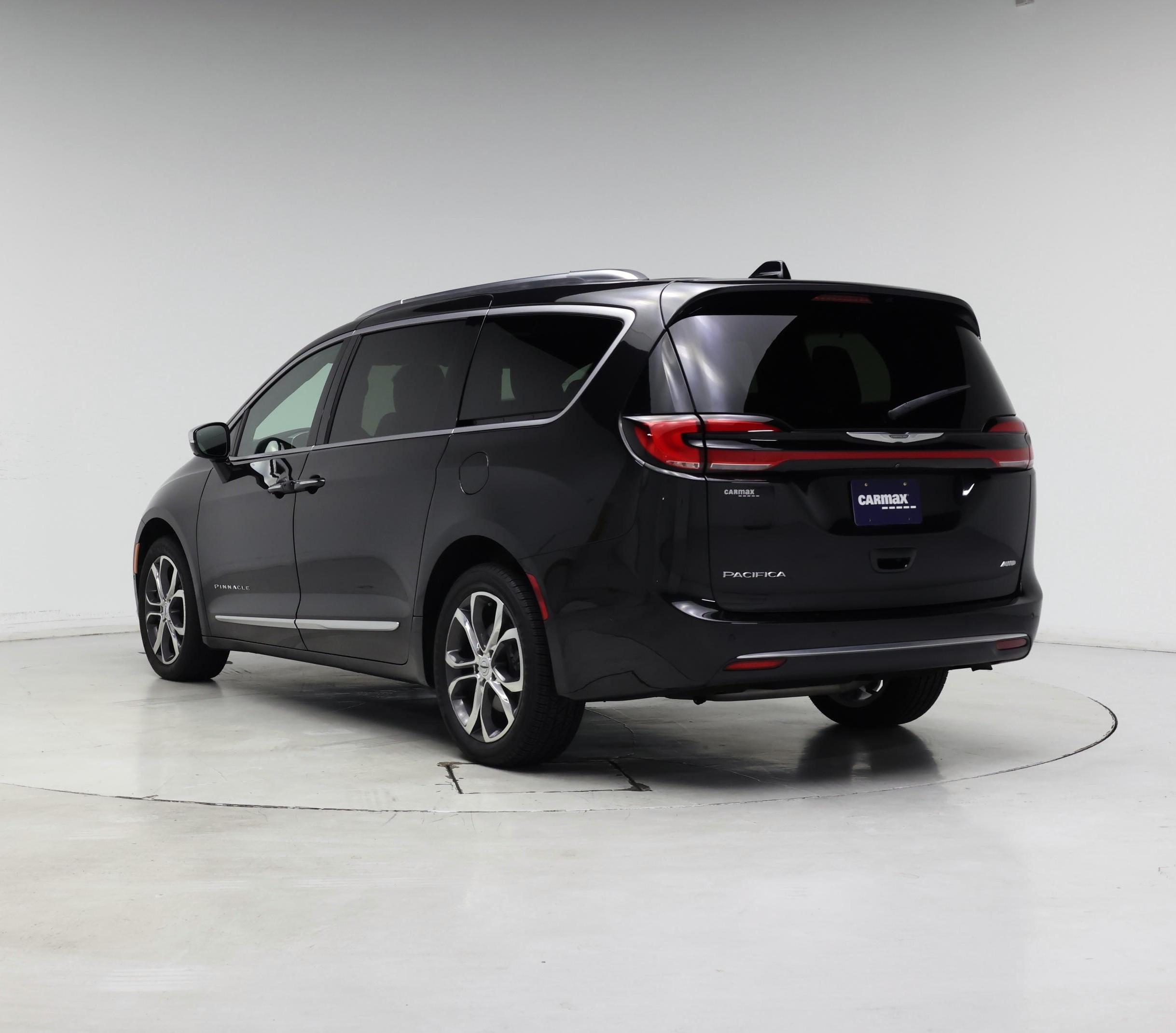 Thumbnail: 2023 Chrysler Pacifica - 2