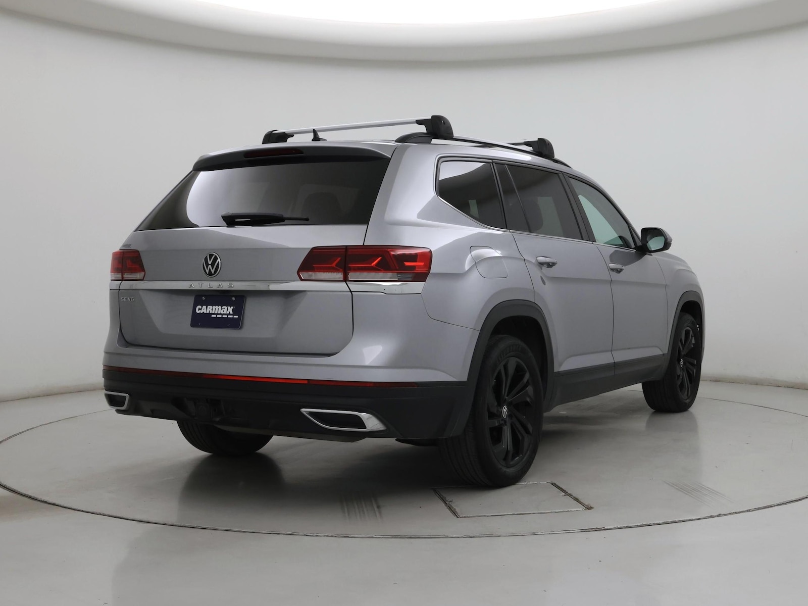 2022 Volkswagen Atlas SE w/Tech - Photo 9