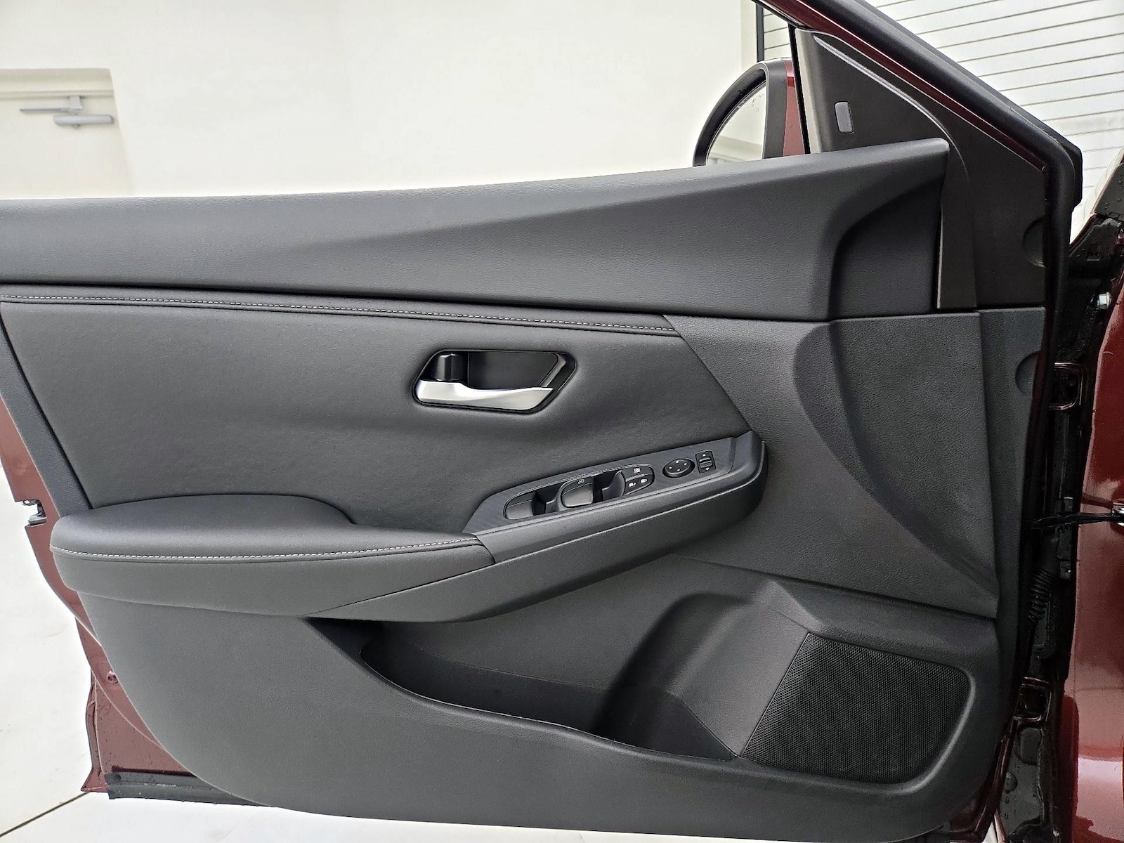 2025 Nissan Sentra SV - Photo 13