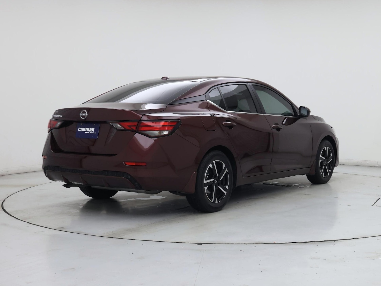 2025 Nissan Sentra SV - Photo 9