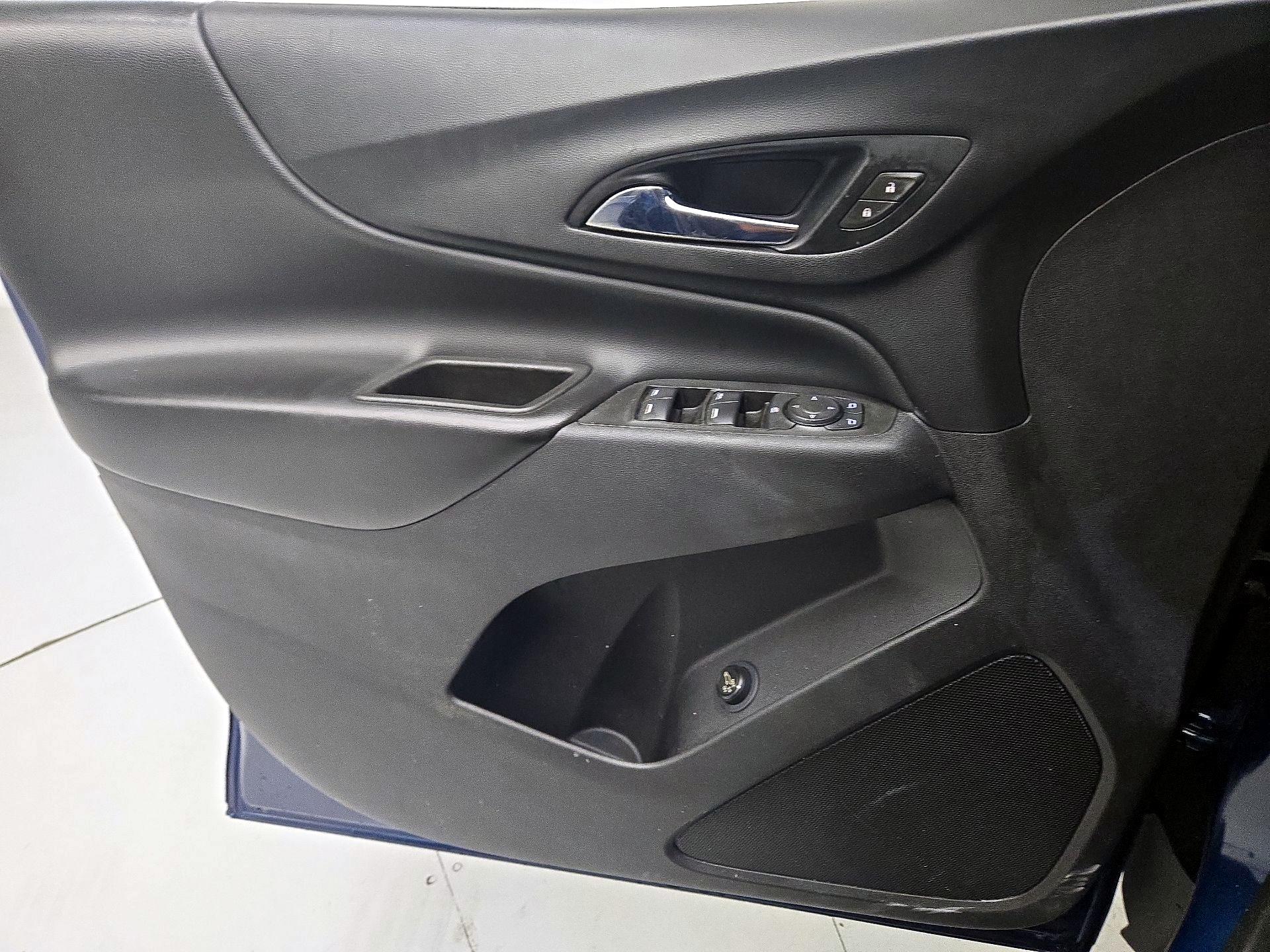Thumbnail: 2021 Chevrolet Equinox - 12