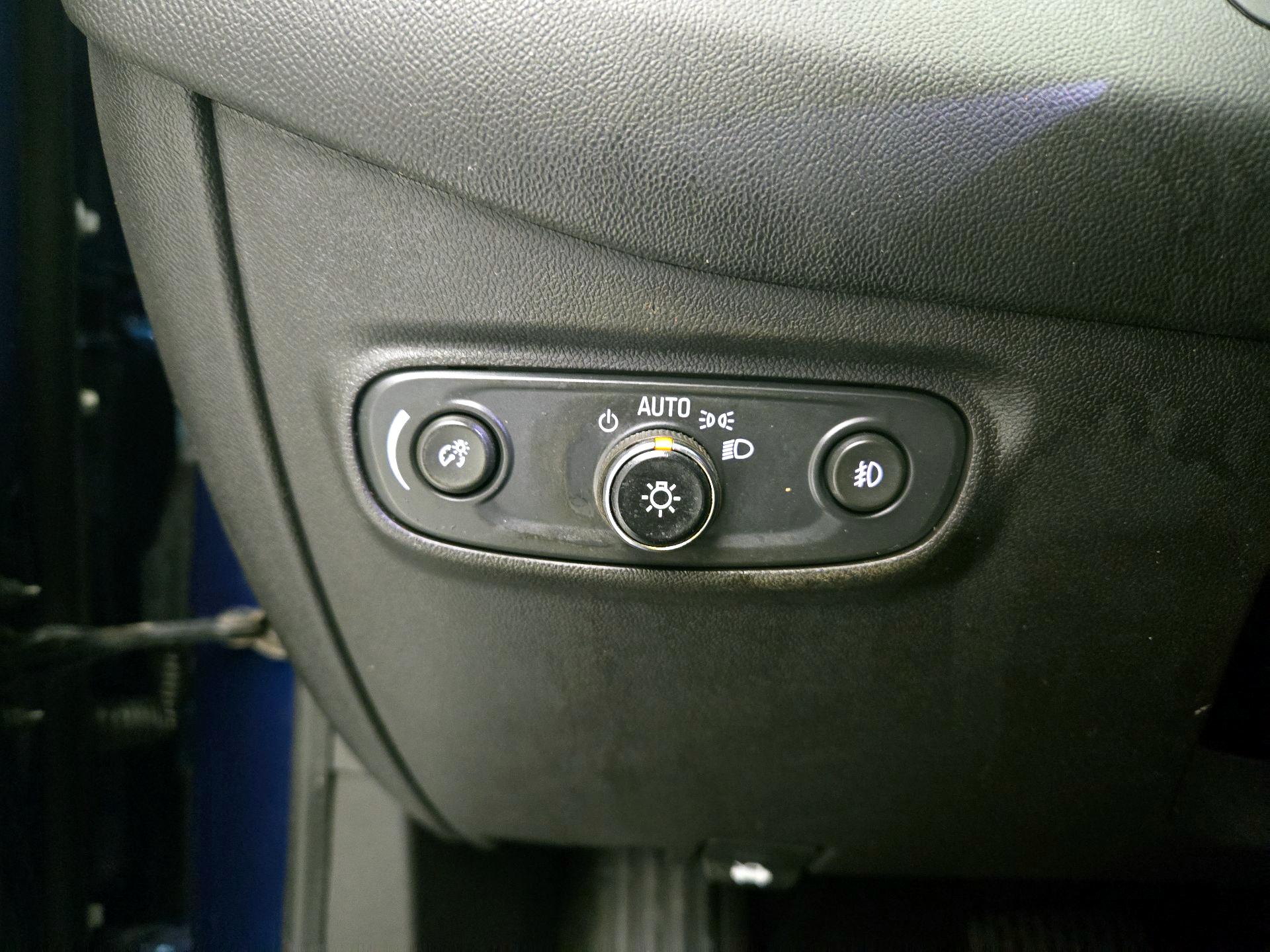 Thumbnail: 2021 Chevrolet Equinox - 13