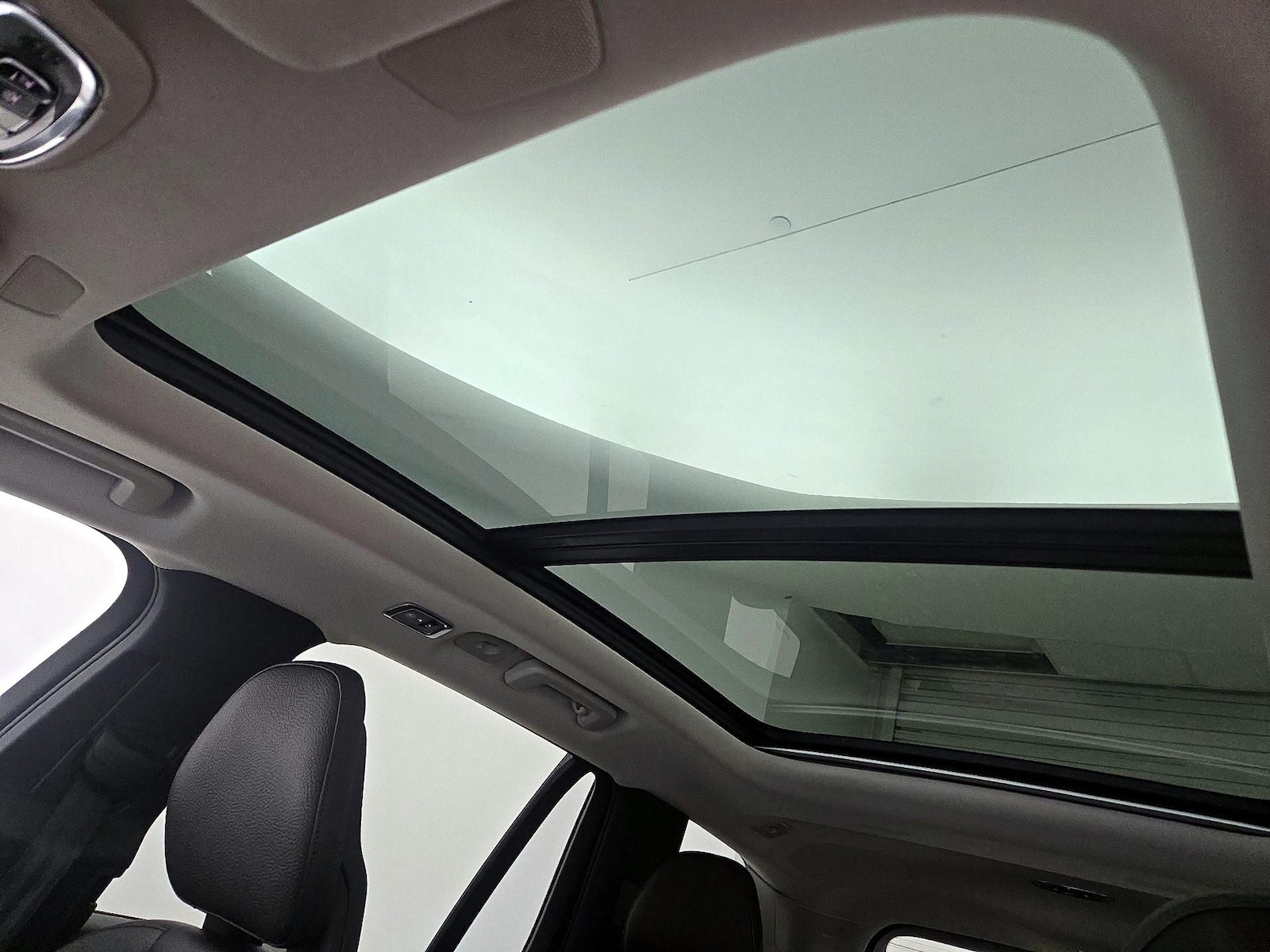 2016 Volvo XC90 Momentum - Photo 19