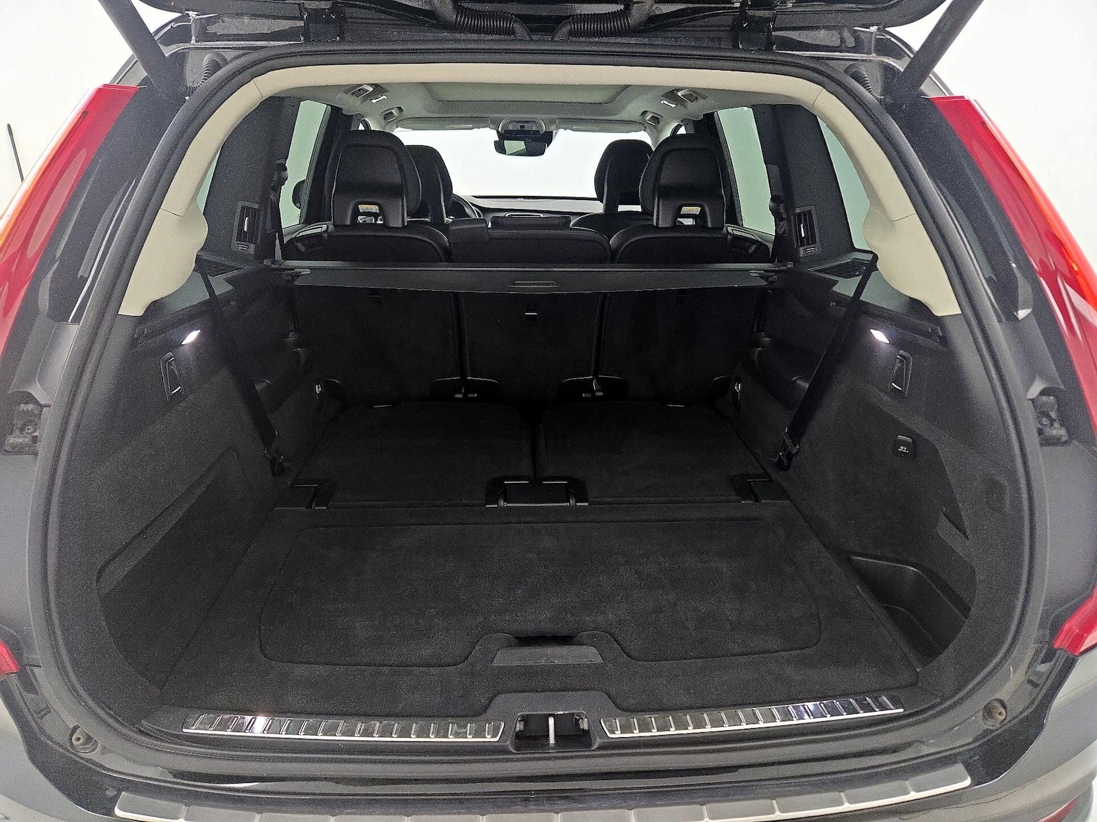 2016 Volvo XC90 Momentum - Photo 21