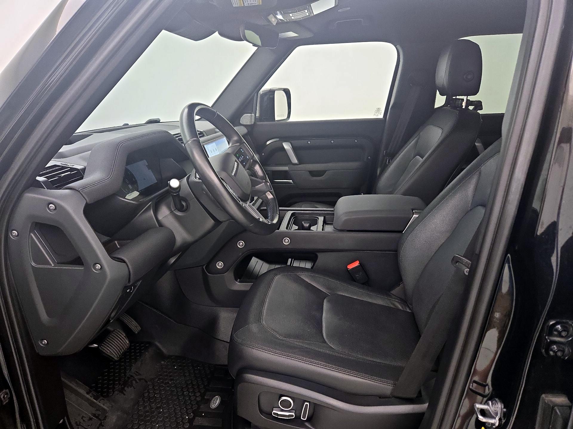 Thumbnail: 2023 Land Rover Defender - 11