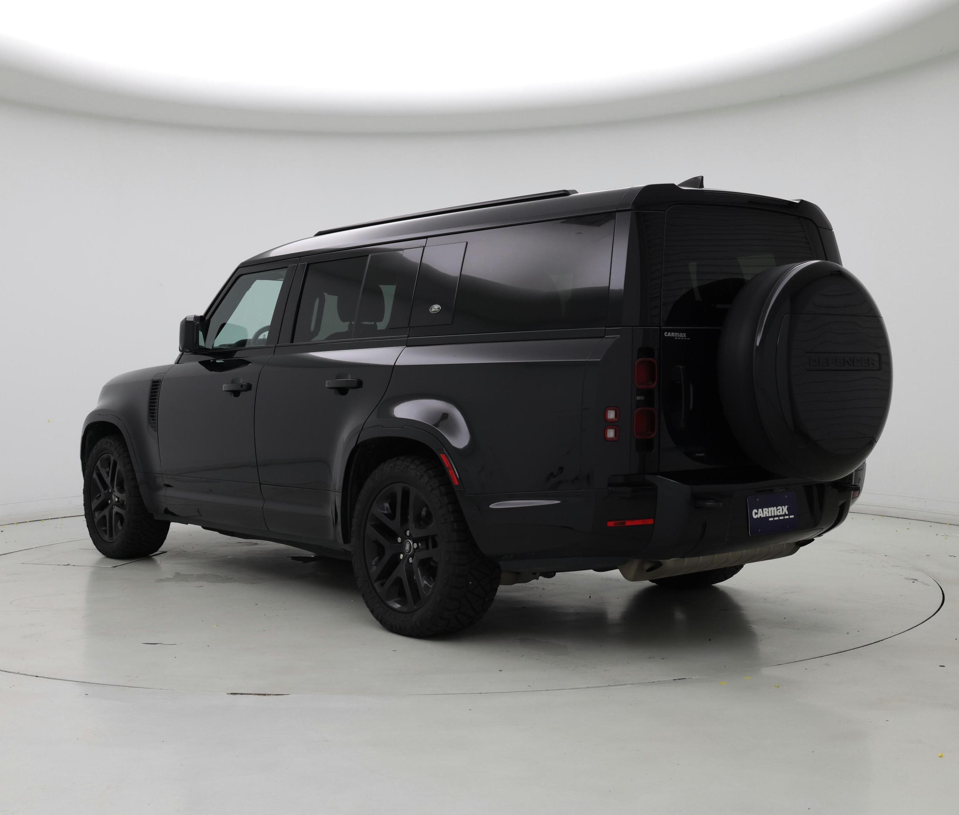 Thumbnail: 2023 Land Rover Defender - 2