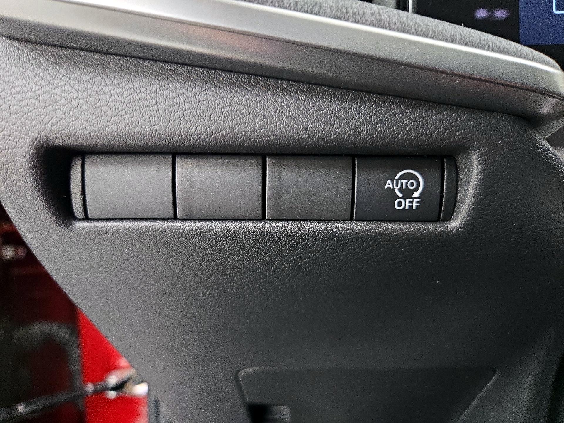 Thumbnail: 2026 Nissan Kicks - 13