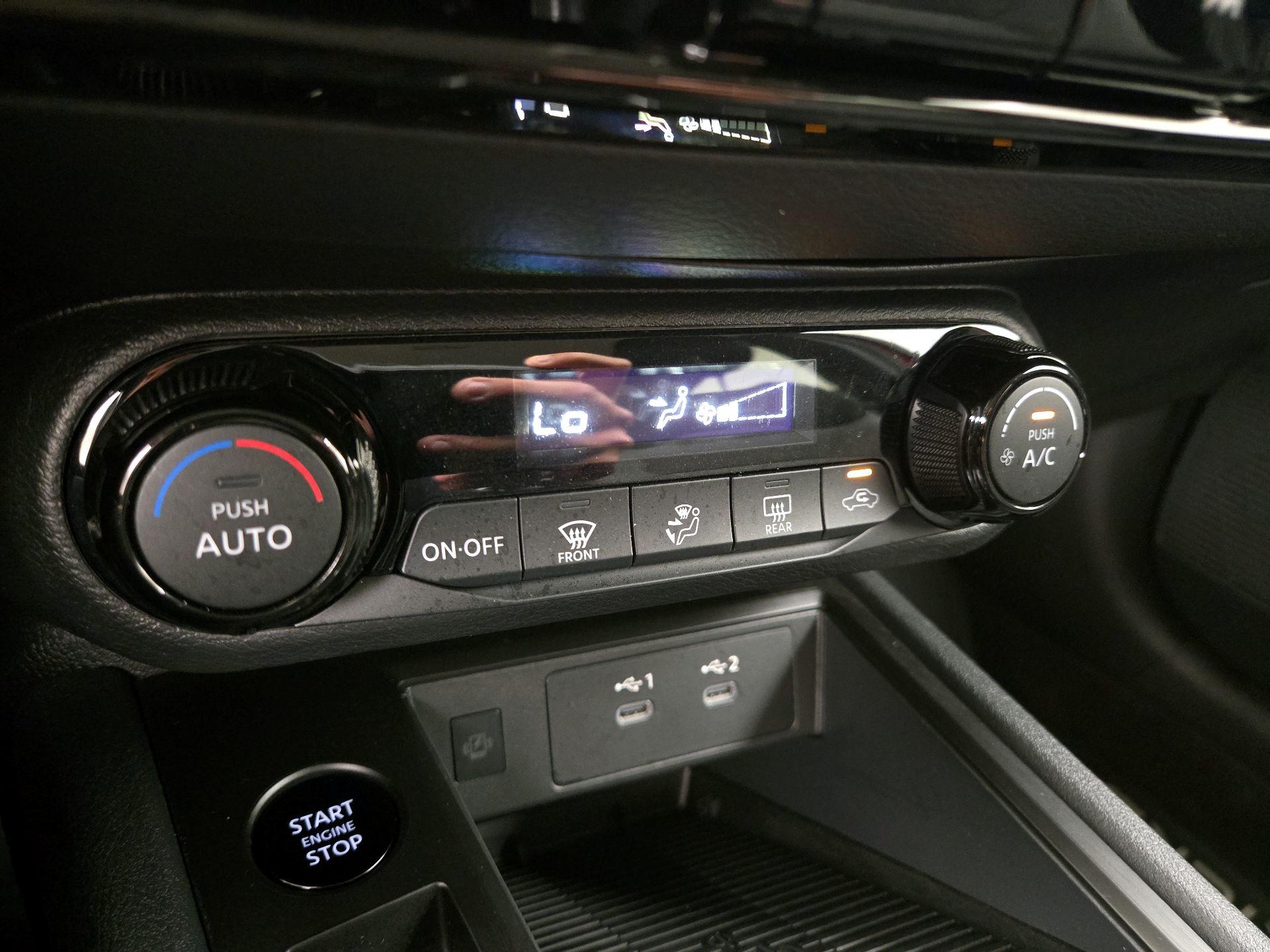Thumbnail: 2026 Nissan Kicks - 16