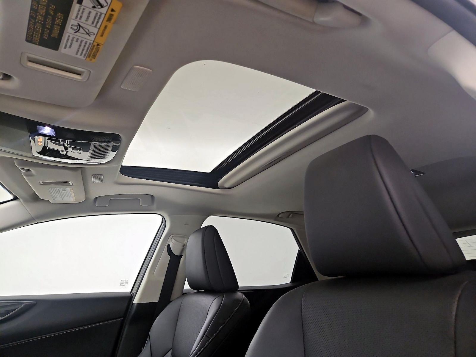 Sunroof(s) & Overhead Airbags