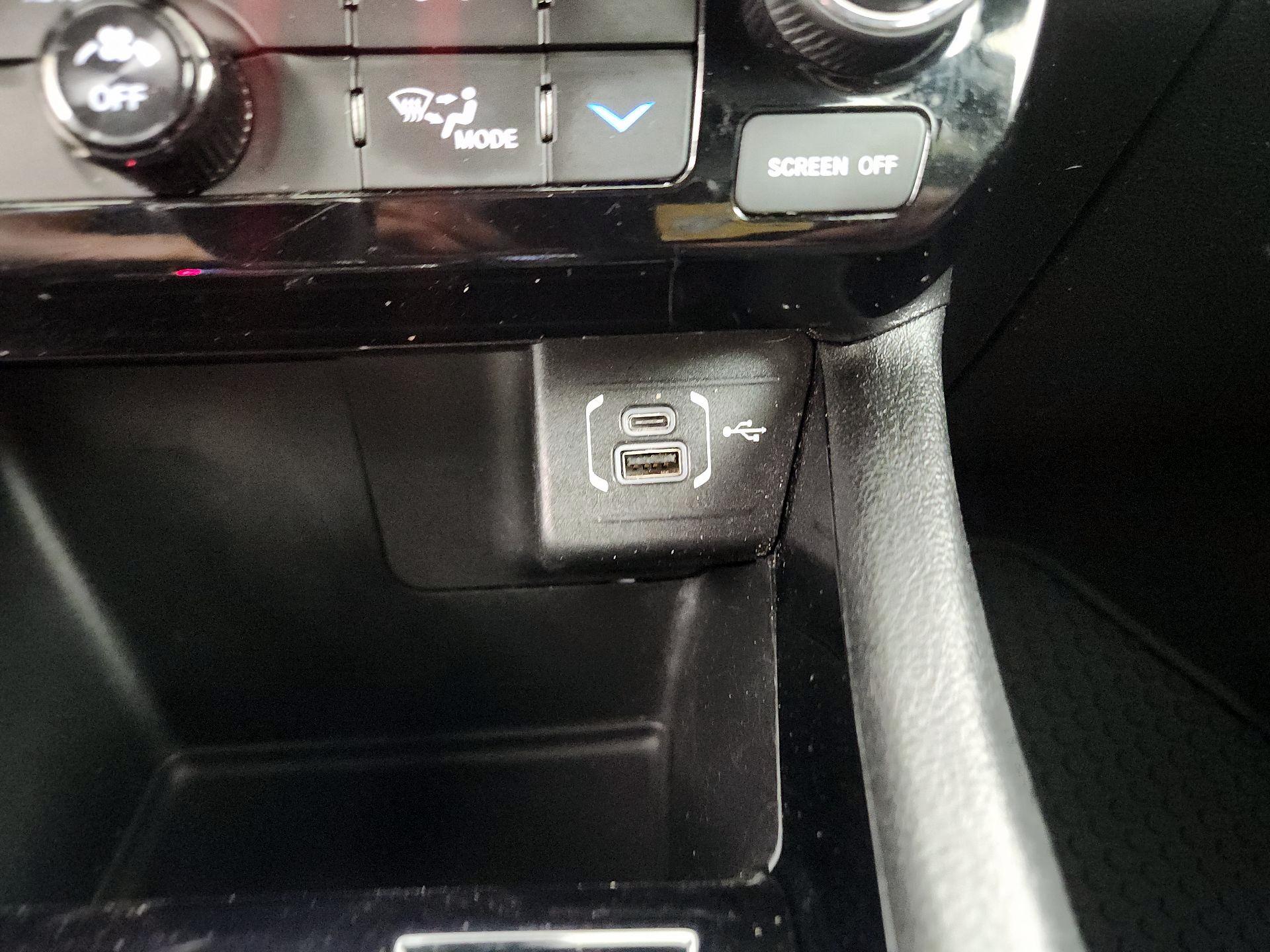 Thumbnail: 2023 Jeep Compass - 18