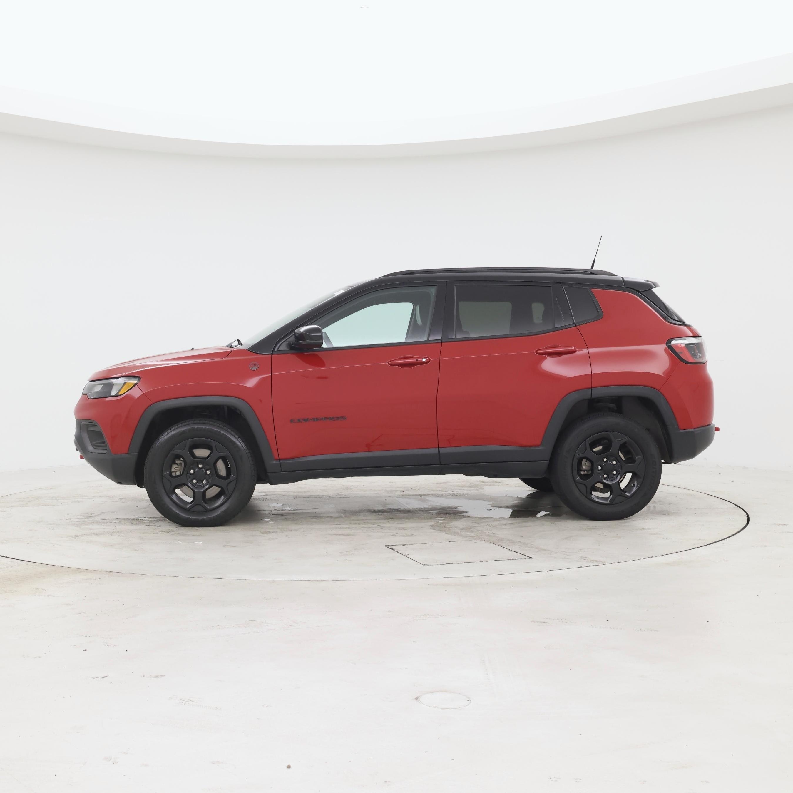 Thumbnail: 2023 Jeep Compass - 3