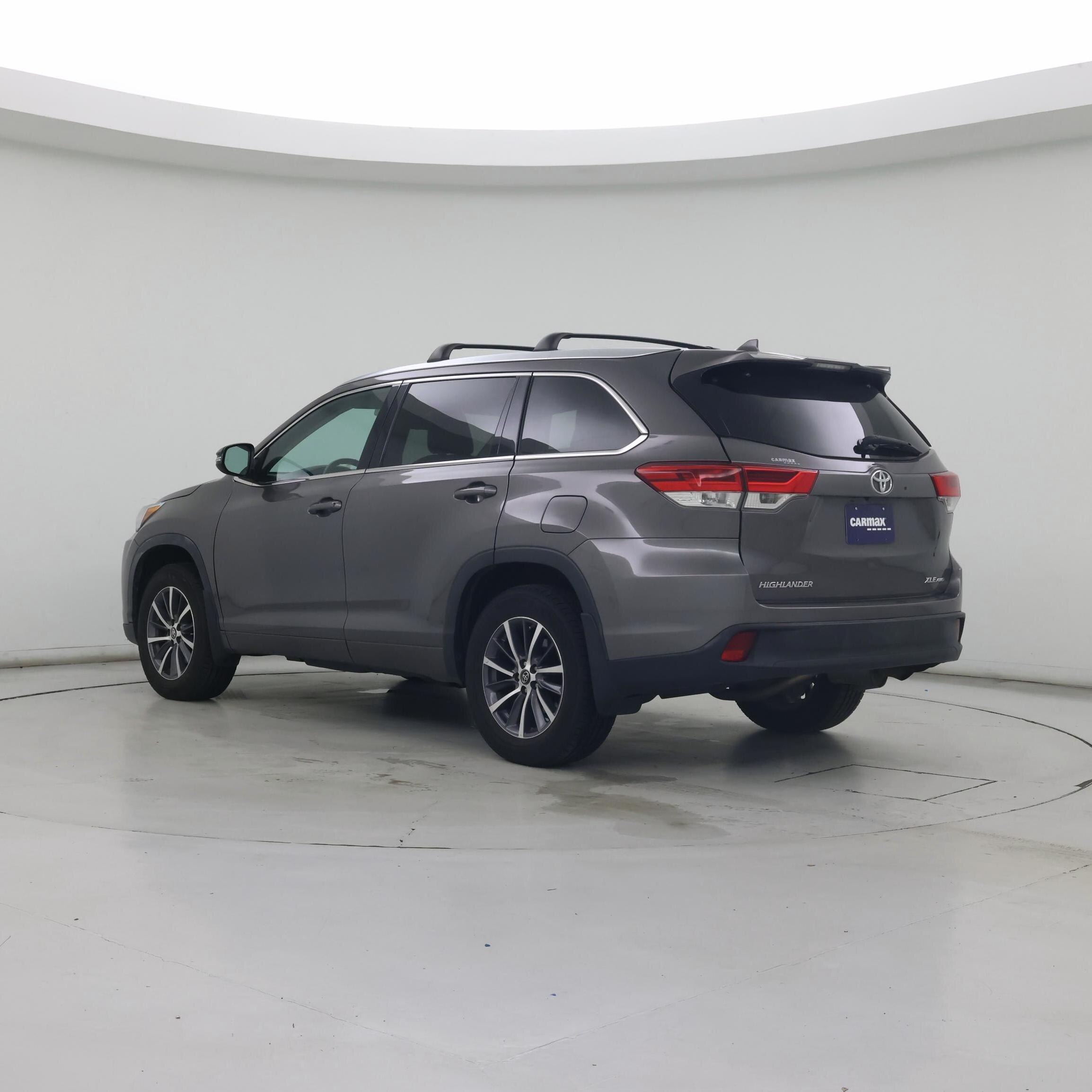 Thumbnail: 2018 Toyota Highlander - 2