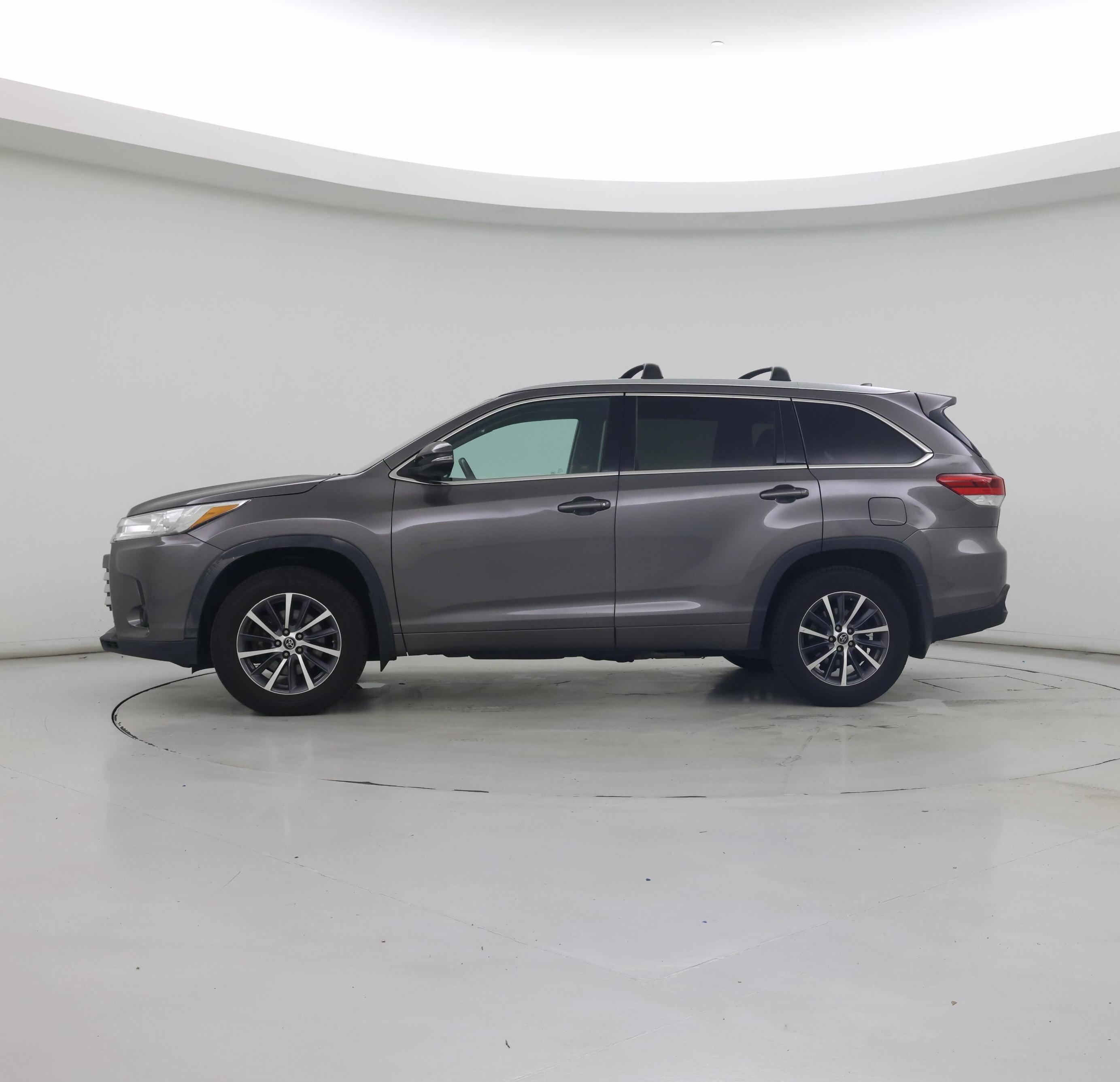 Thumbnail: 2018 Toyota Highlander - 3