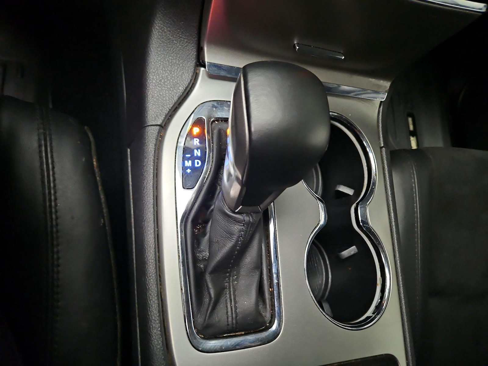 2019 Jeep Grand Cherokee Altitude - Photo 19