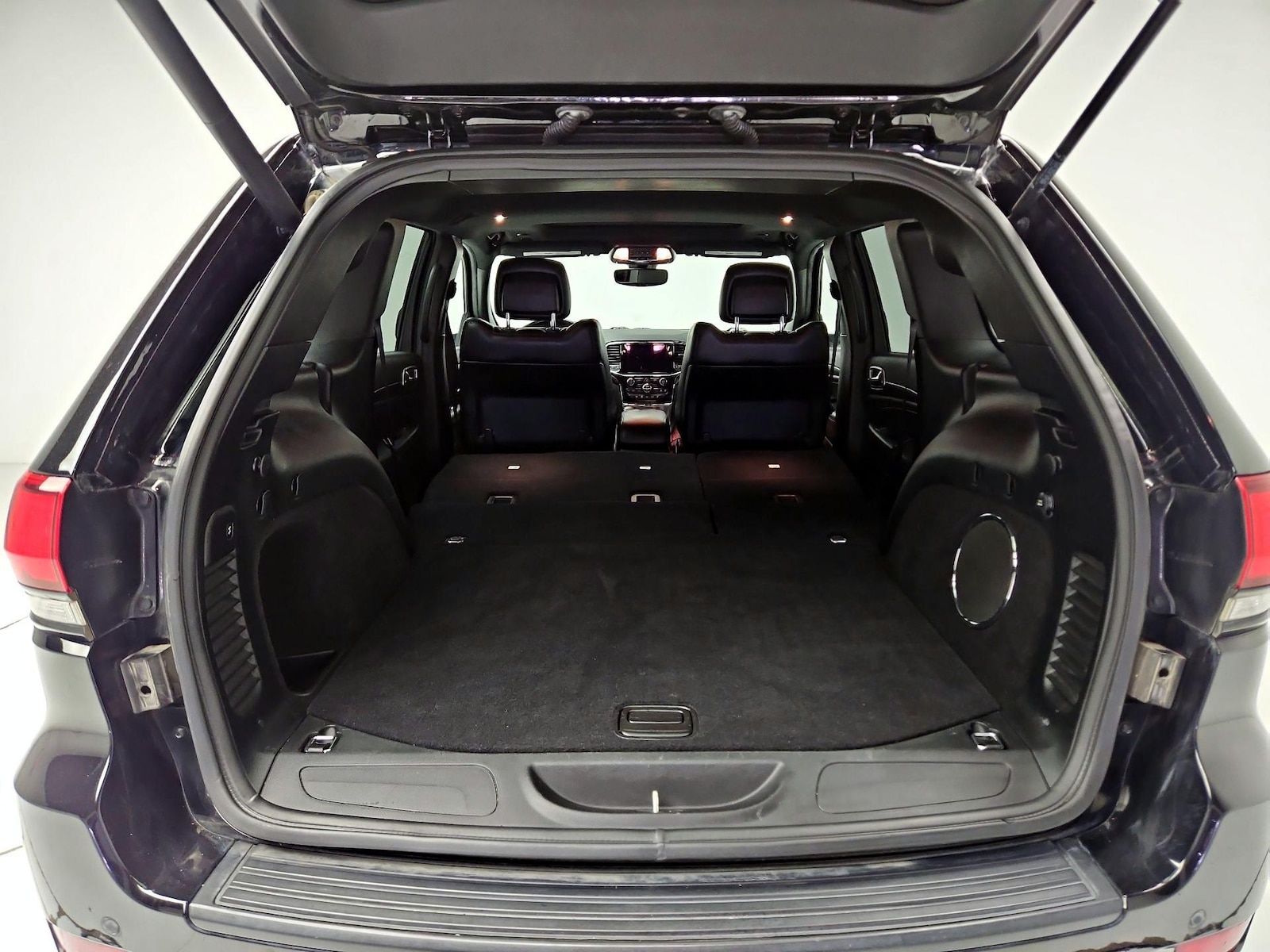 2019 Jeep Grand Cherokee Altitude - Photo 24