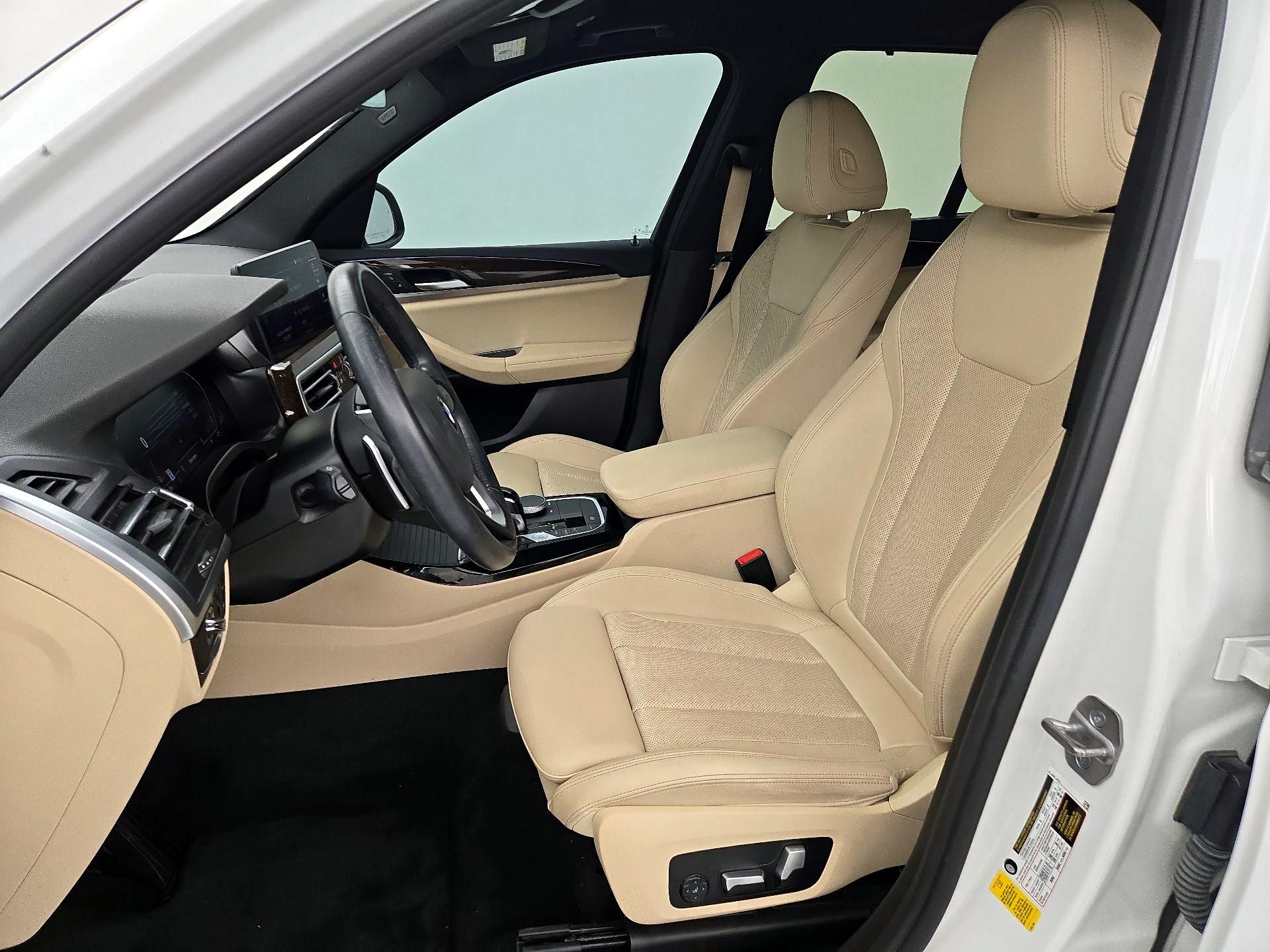 Thumbnail: 2022 BMW X3 - 11