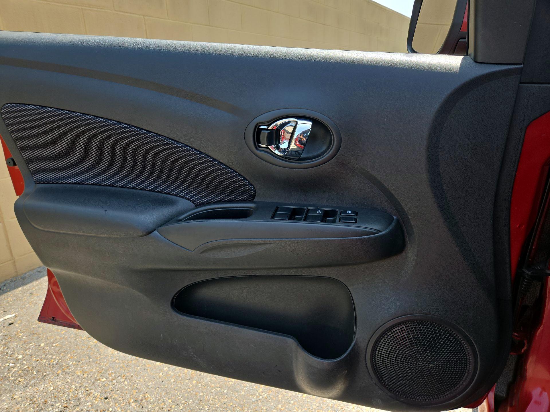 Thumbnail: 2019 Nissan Versa - 10