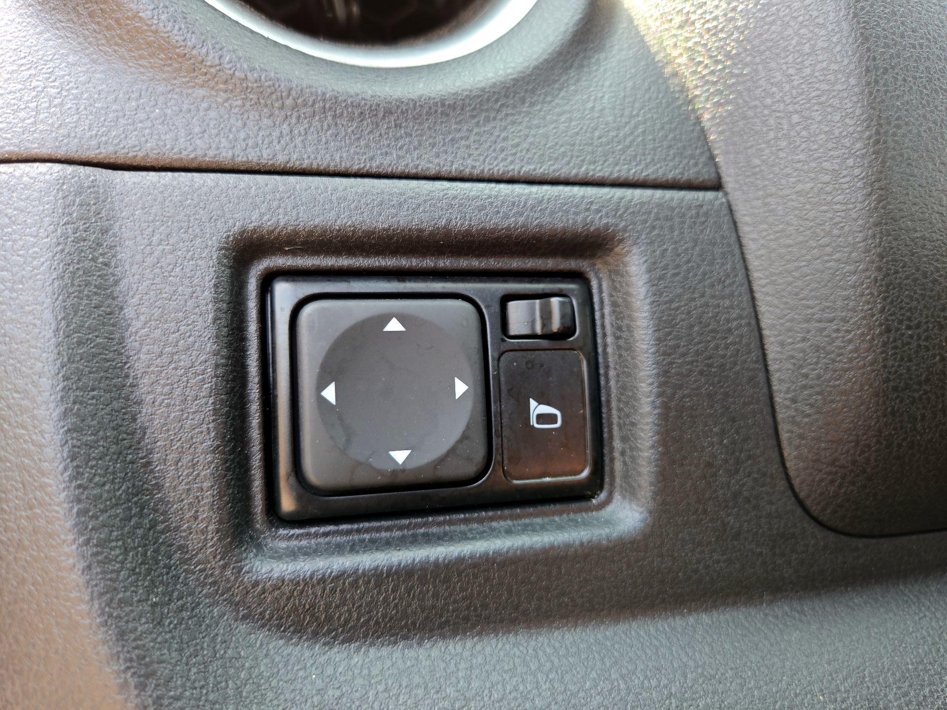Thumbnail: 2019 Nissan Versa - 11