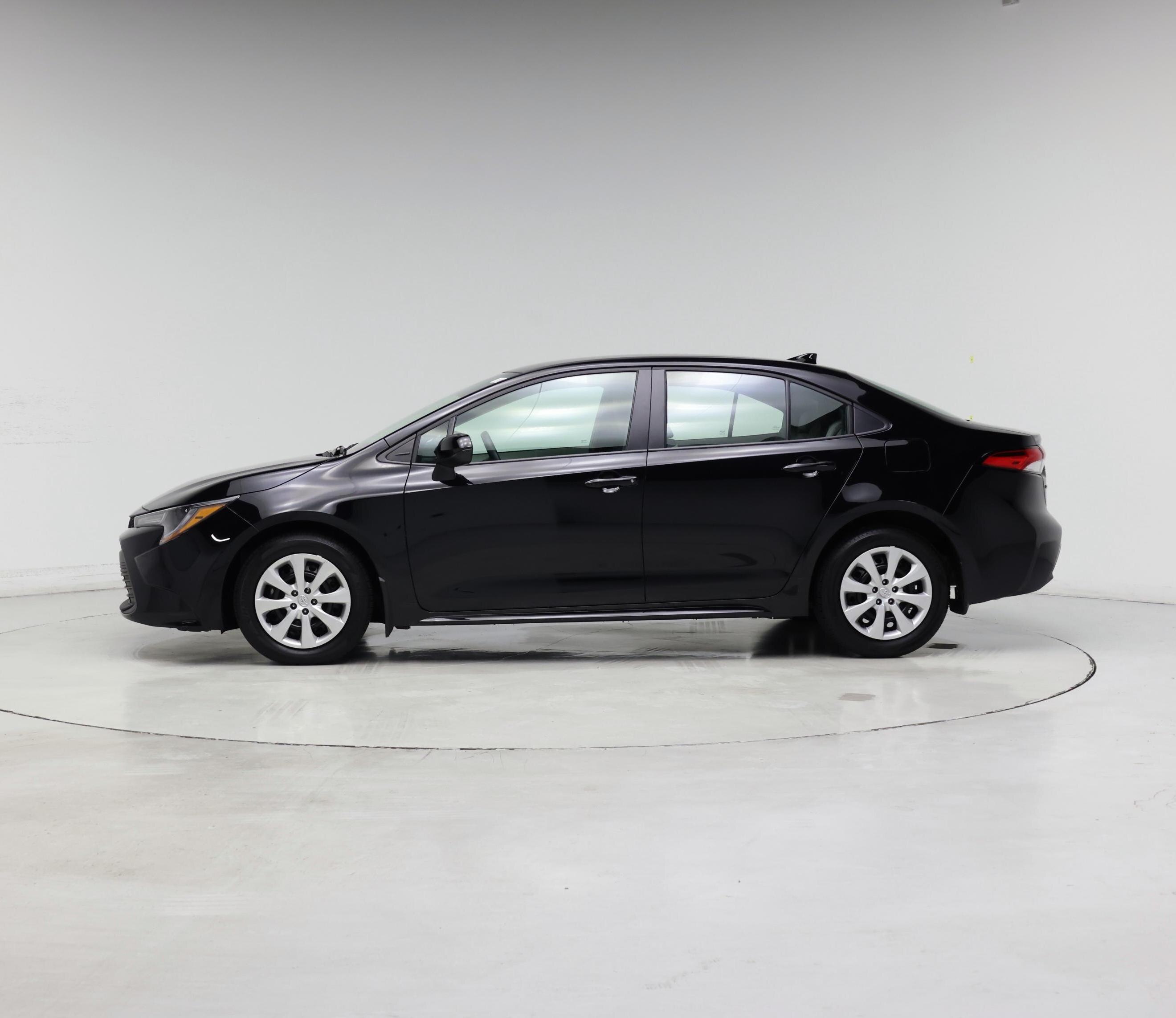 Thumbnail: 2026 Toyota Corolla - 3