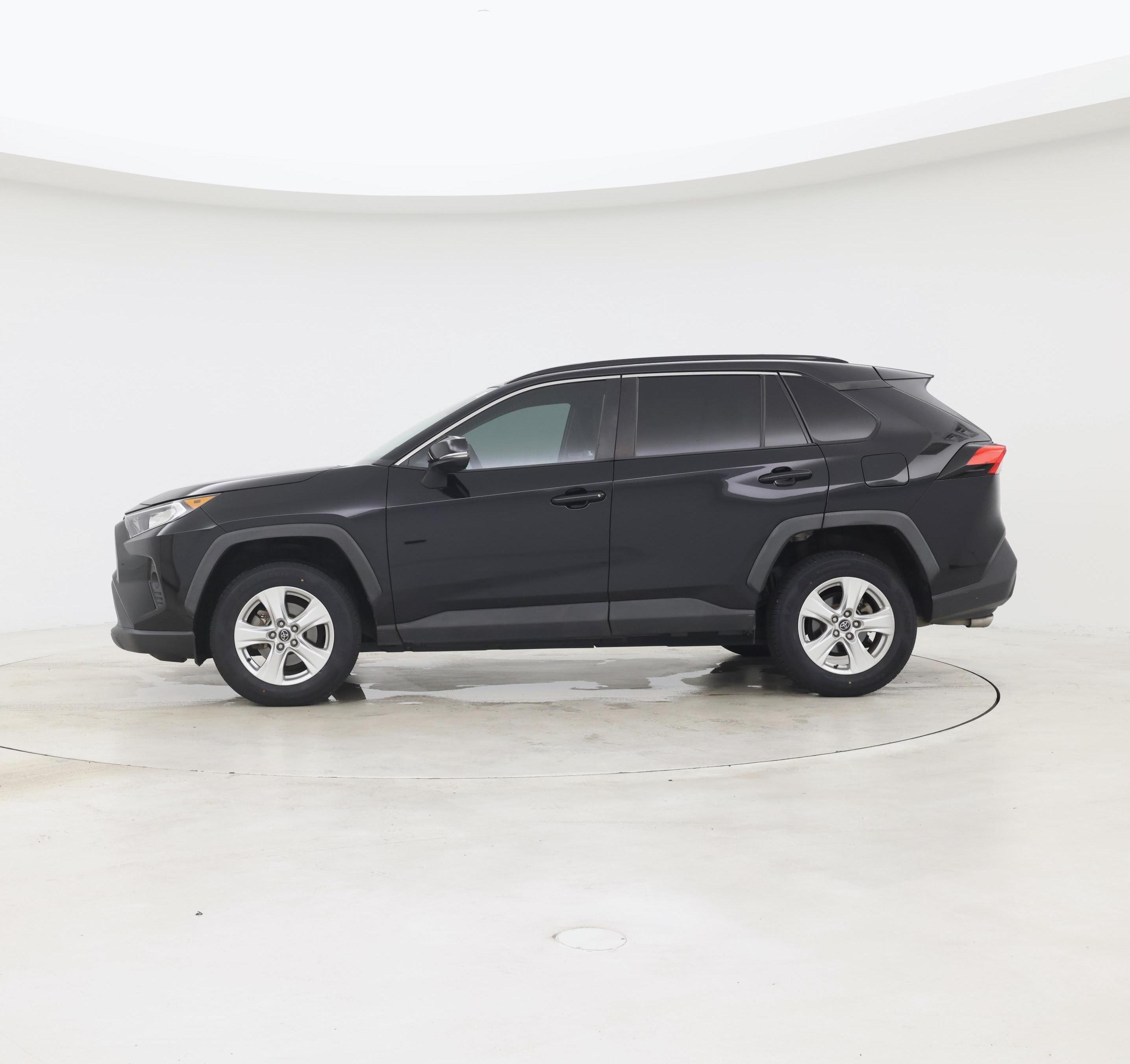 Thumbnail: 2020 Toyota RAV4 - 3