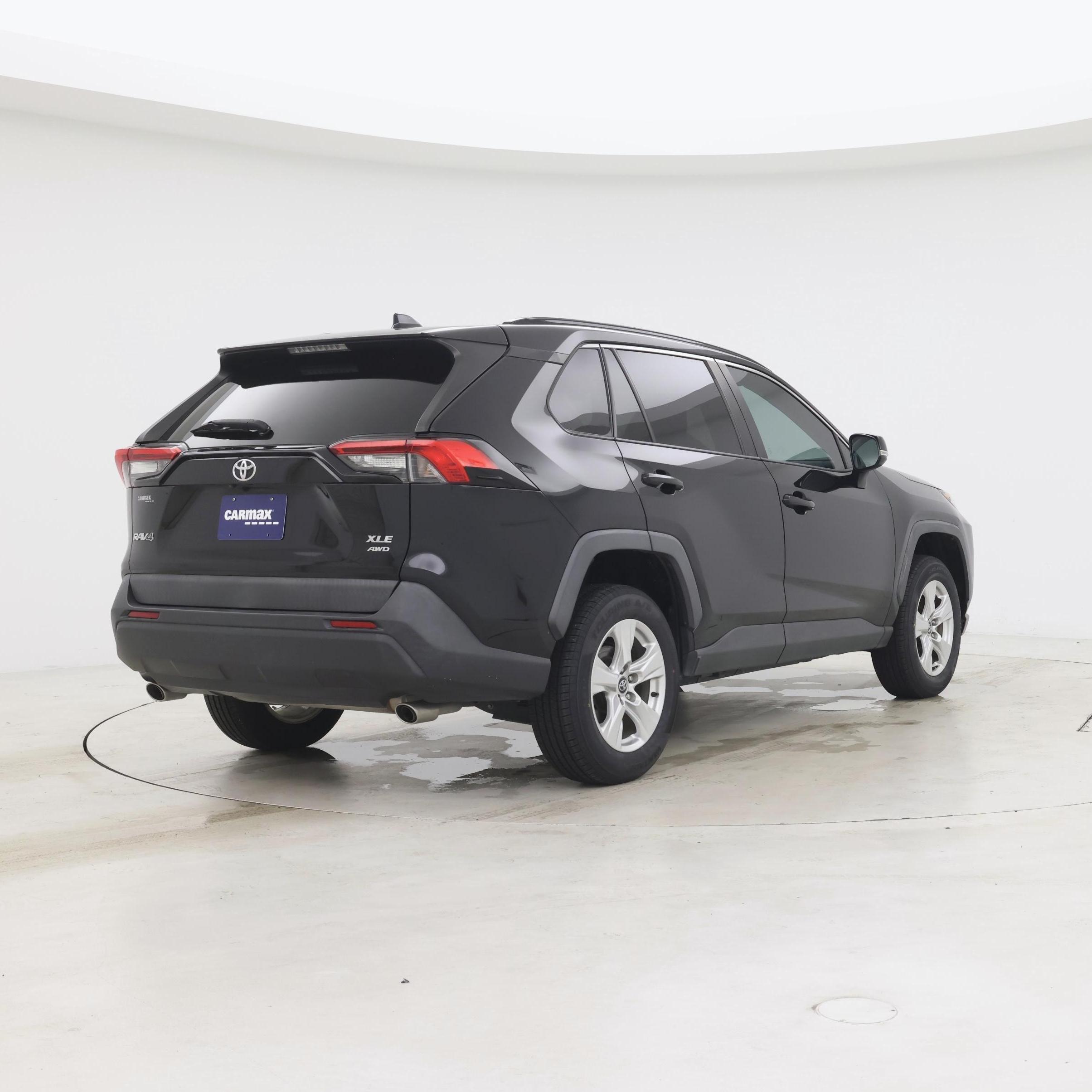 Thumbnail: 2020 Toyota RAV4 - 8