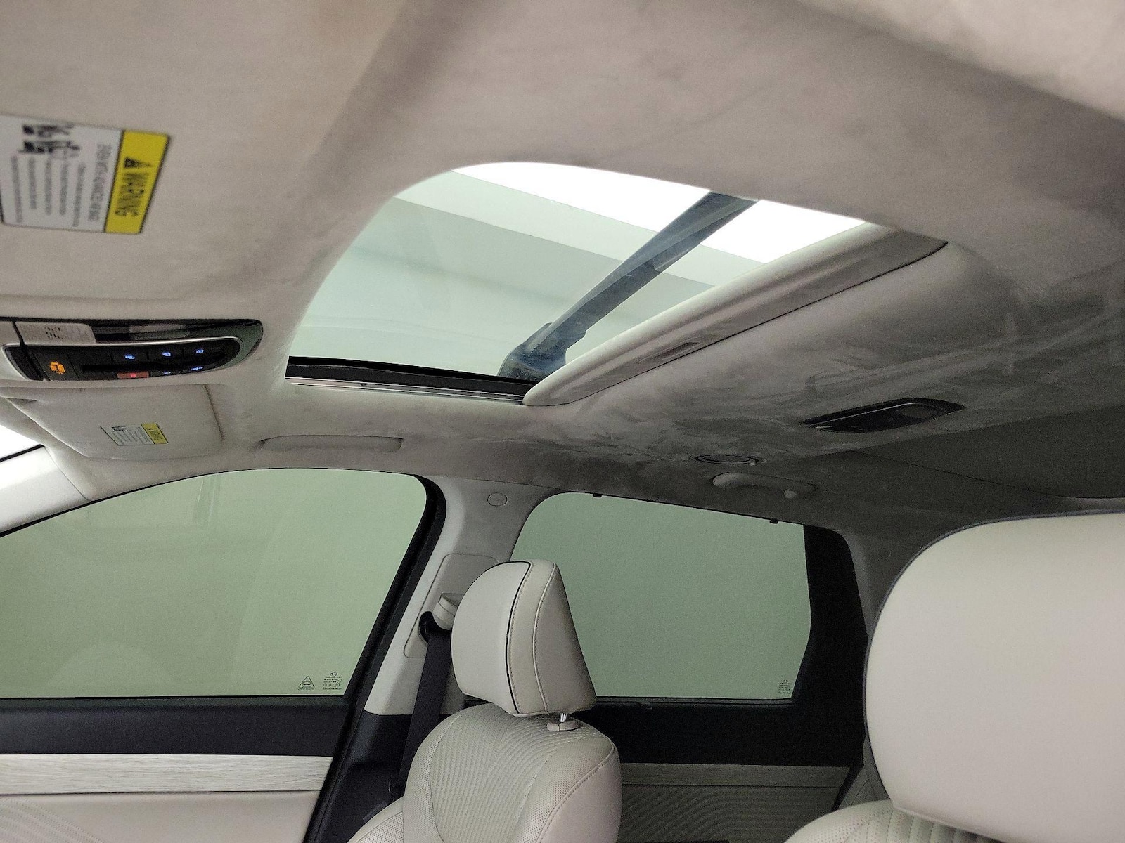 Sunroof(s) & Skylight(s)