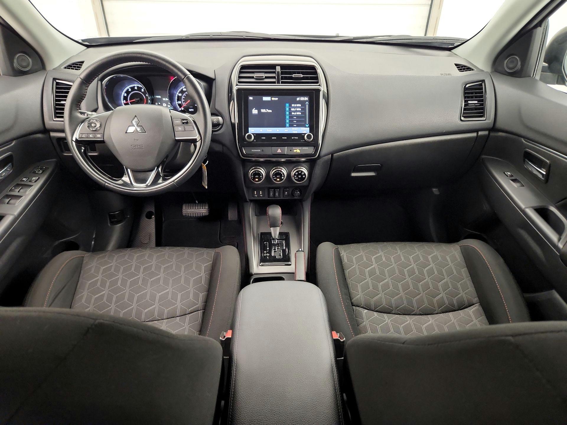Thumbnail: 2022 Mitsubishi Outlander Sport - 9