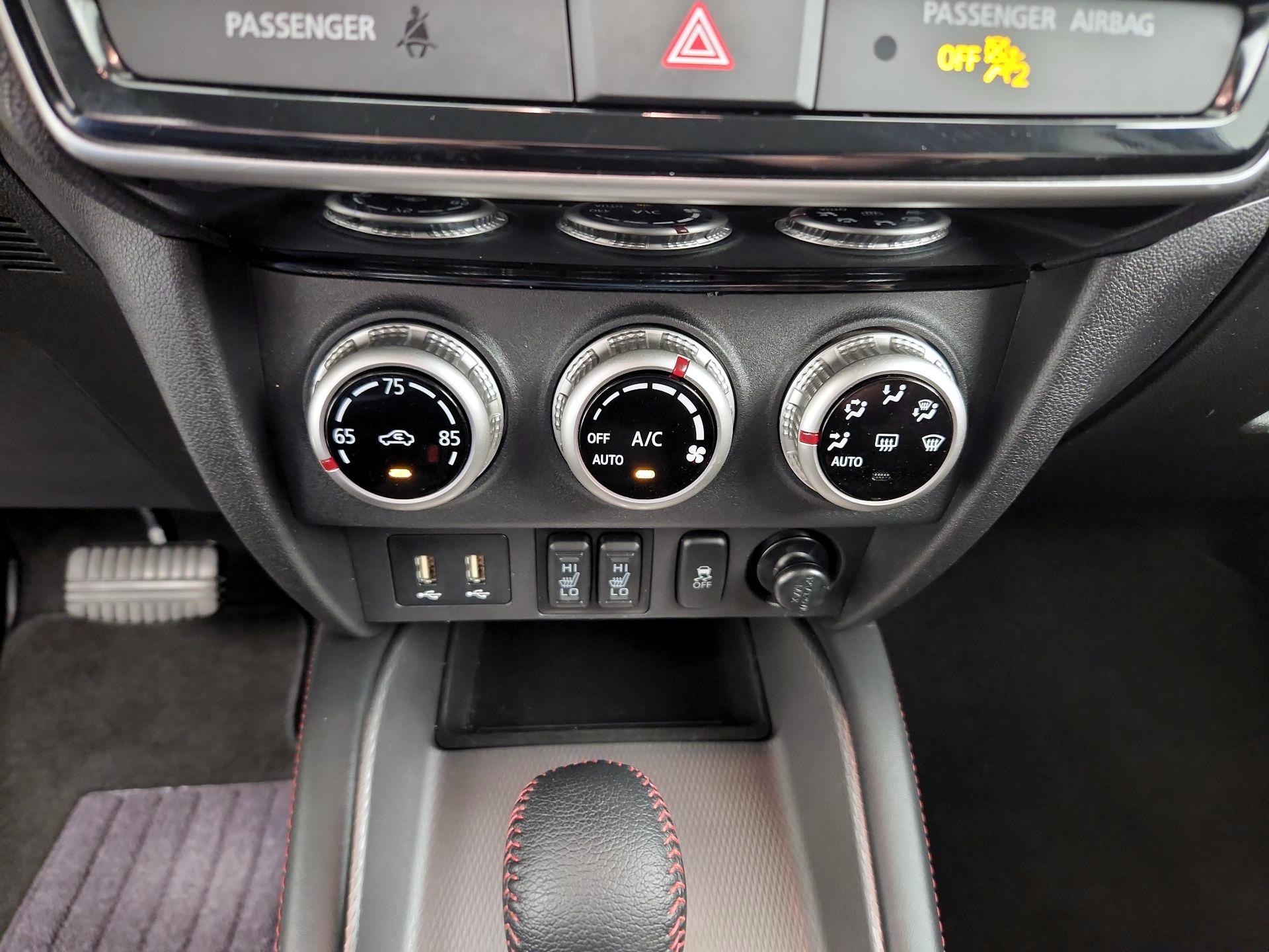 Thumbnail: 2022 Mitsubishi Outlander Sport - 16