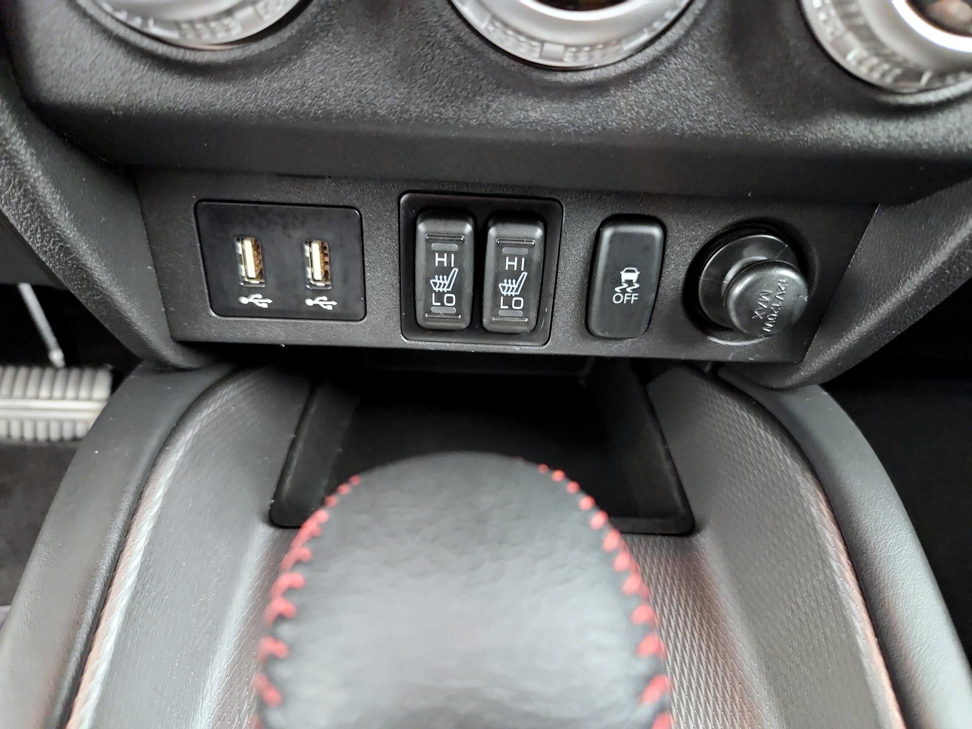 Thumbnail: 2022 Mitsubishi Outlander Sport - 18
