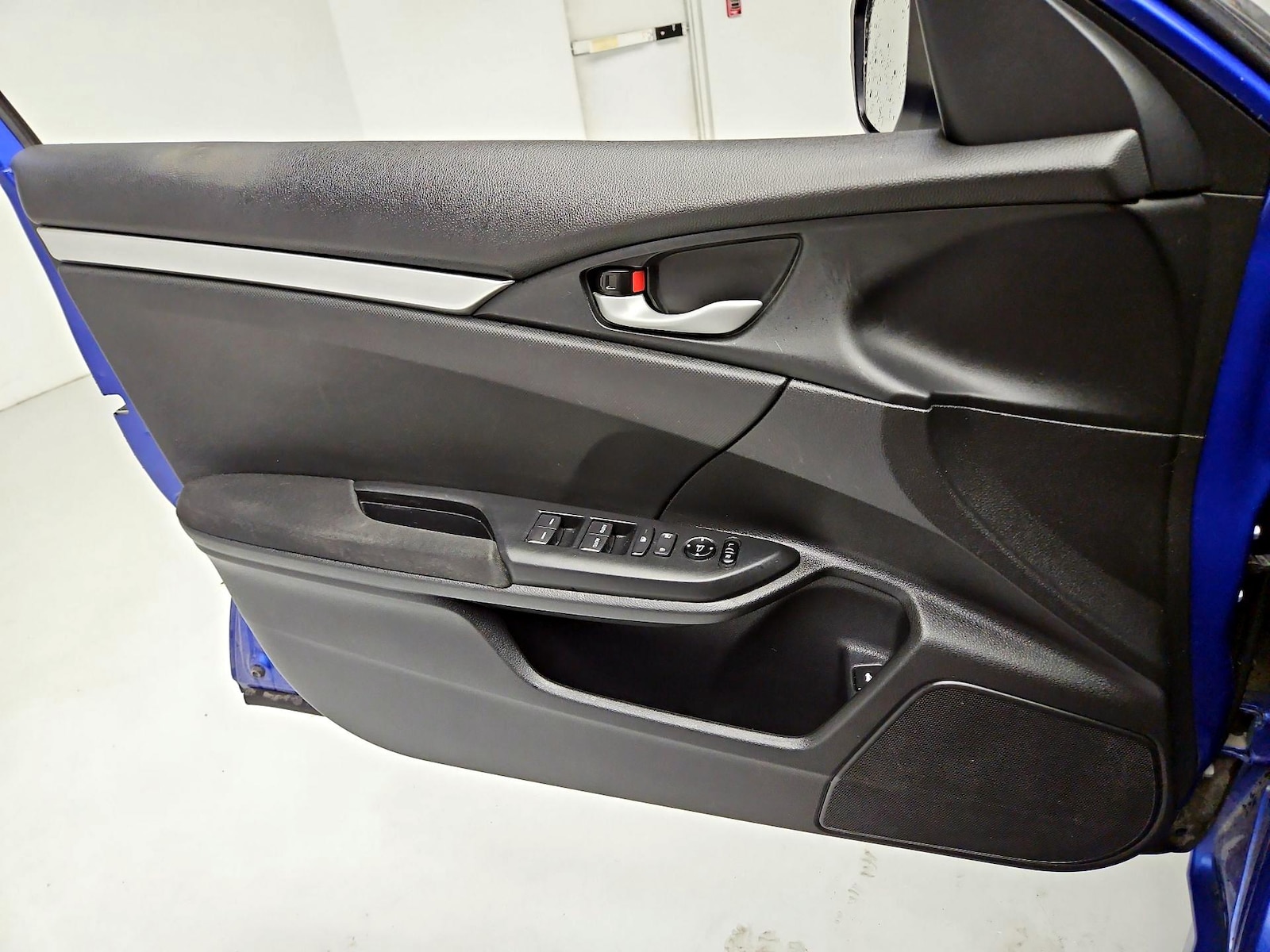 2018 Honda Civic LX - Photo 12