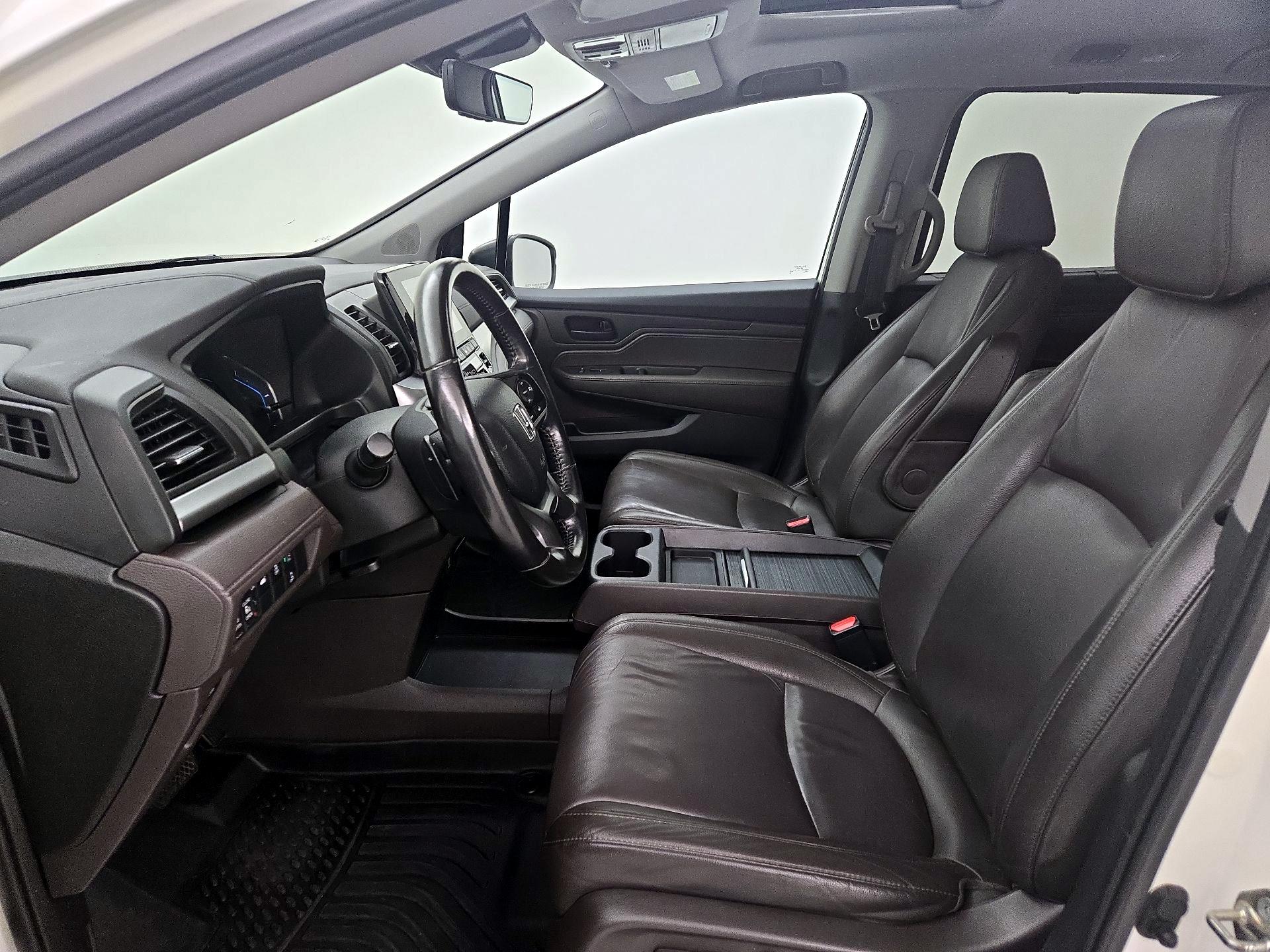 Thumbnail: 2019 Honda Odyssey - 11