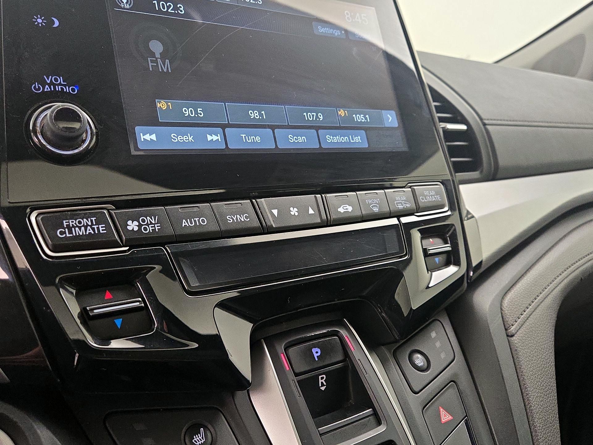 Thumbnail: 2019 Honda Odyssey - 16