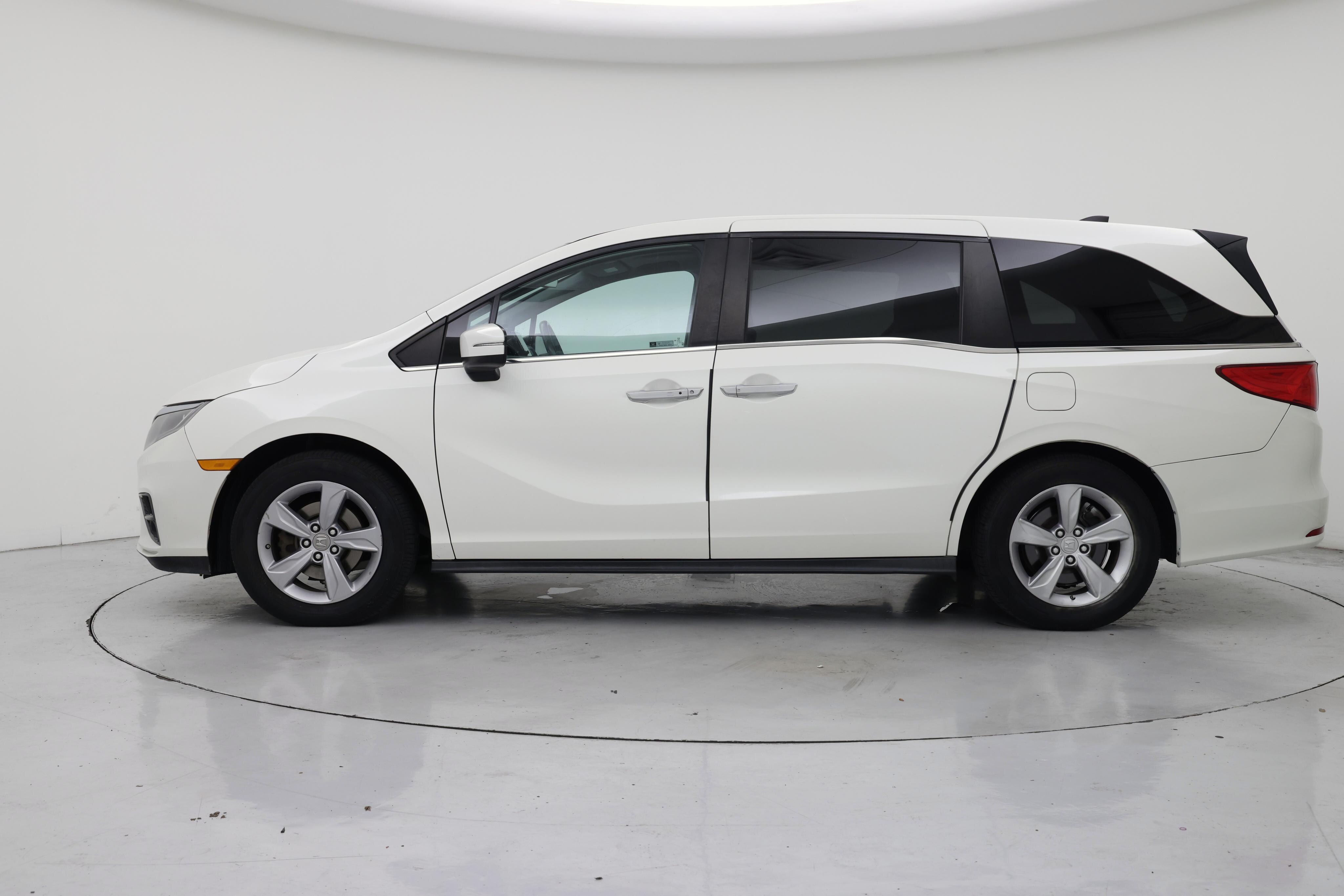 Thumbnail: 2019 Honda Odyssey - 3