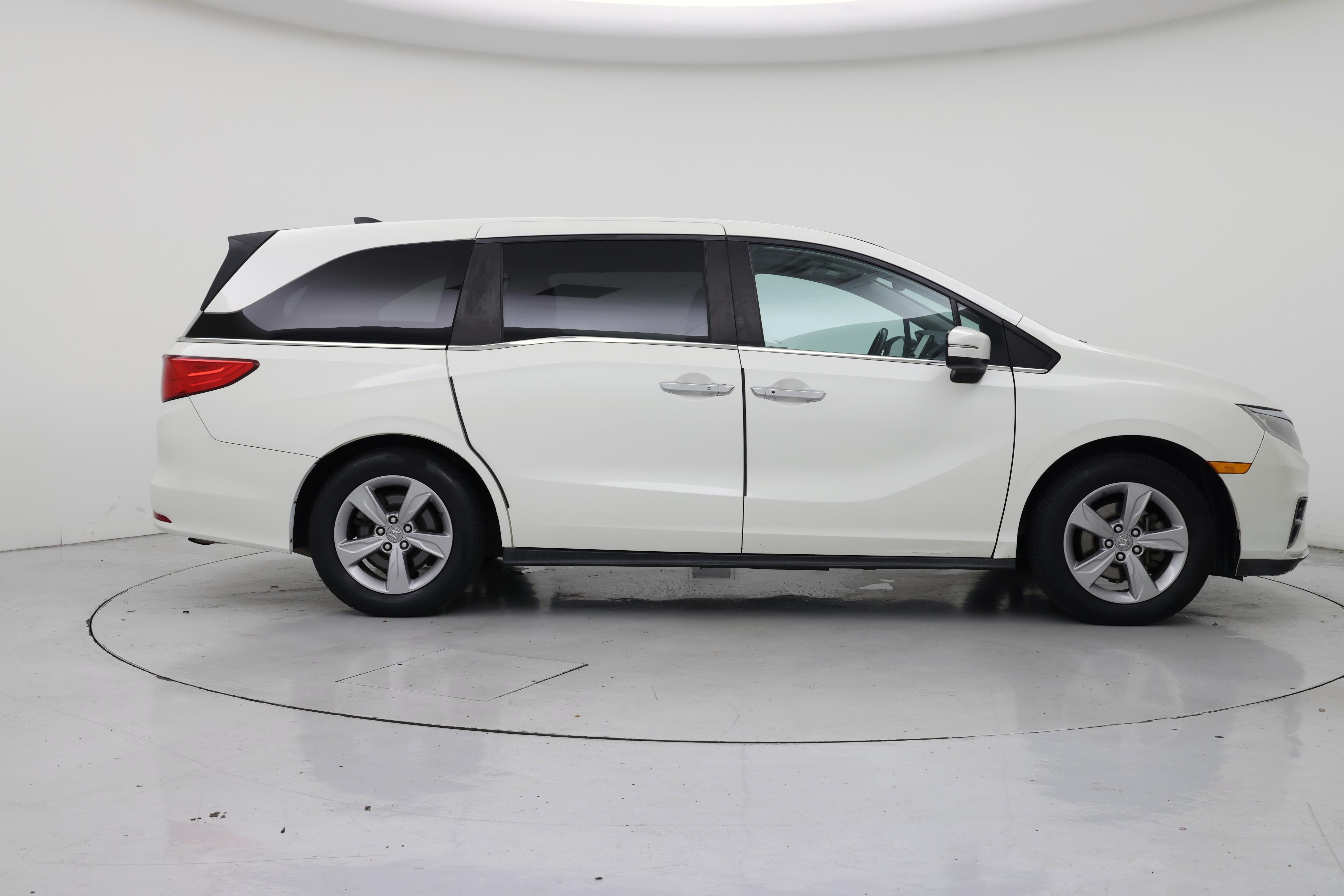 Thumbnail: 2019 Honda Odyssey - 7